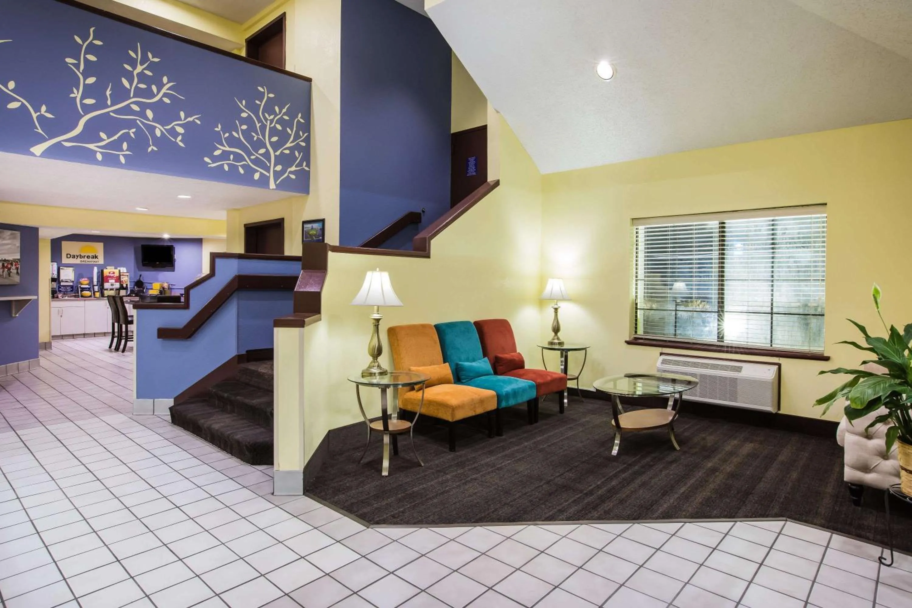 Lobby or reception in Days Inn by Wyndham Blue Springs