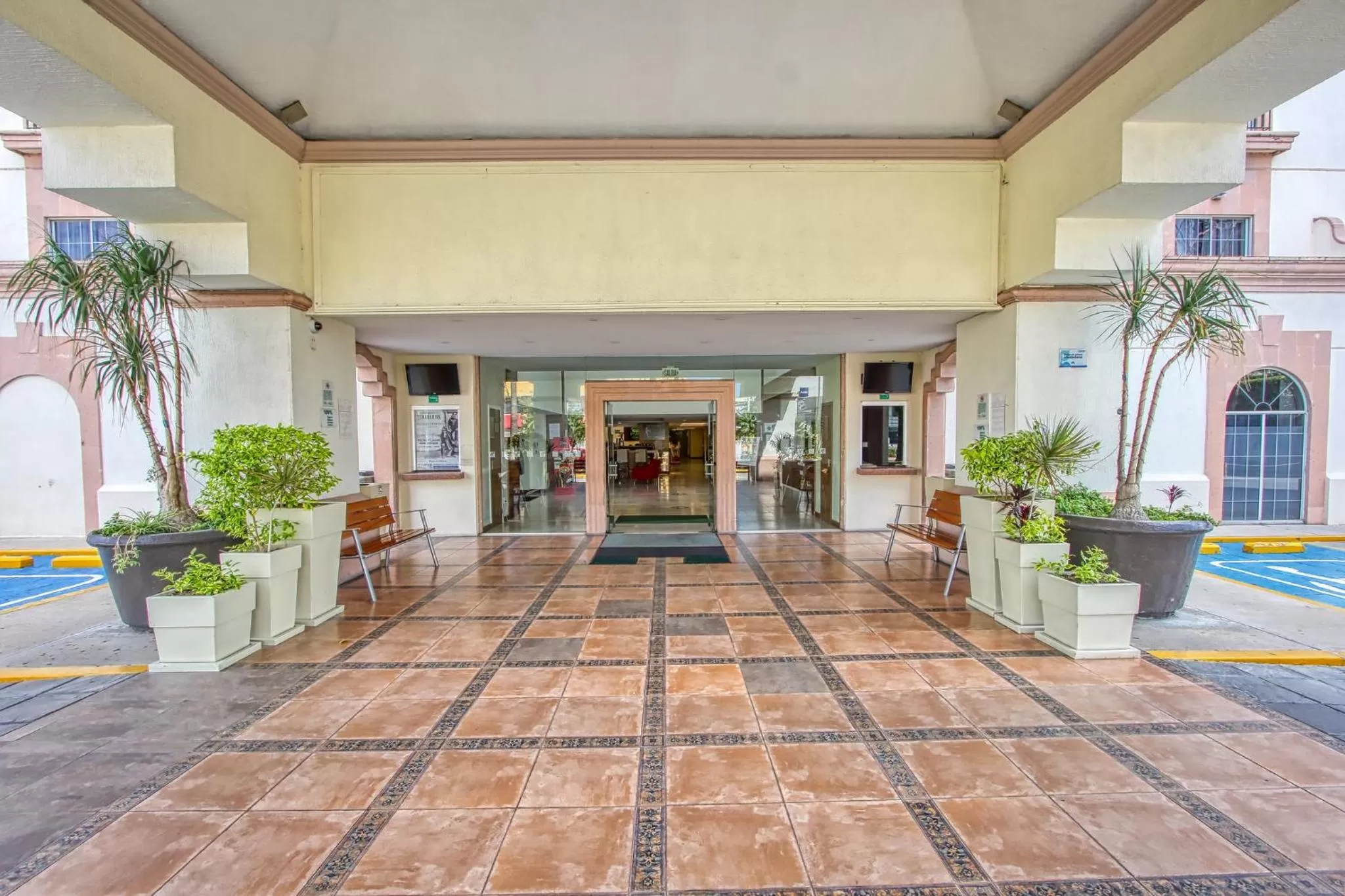 Property building in Holiday Inn Leon by IHG