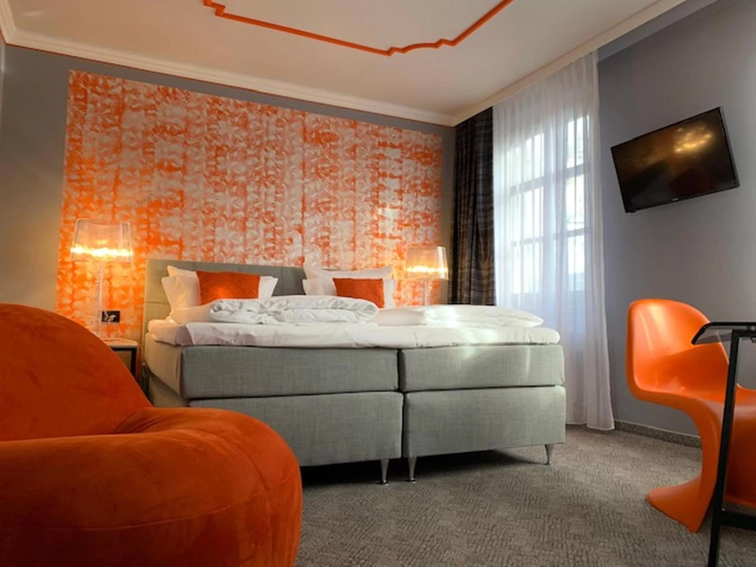 Photo of the whole room, Bed in Hotel Maxplatz