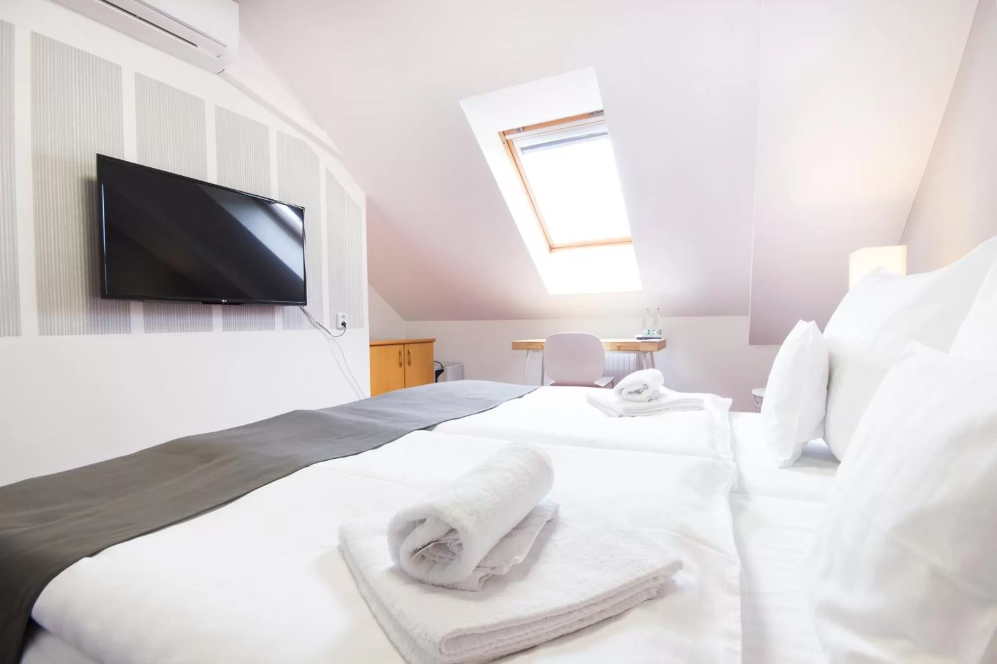 Bed in Hotel Maroli Mikulov