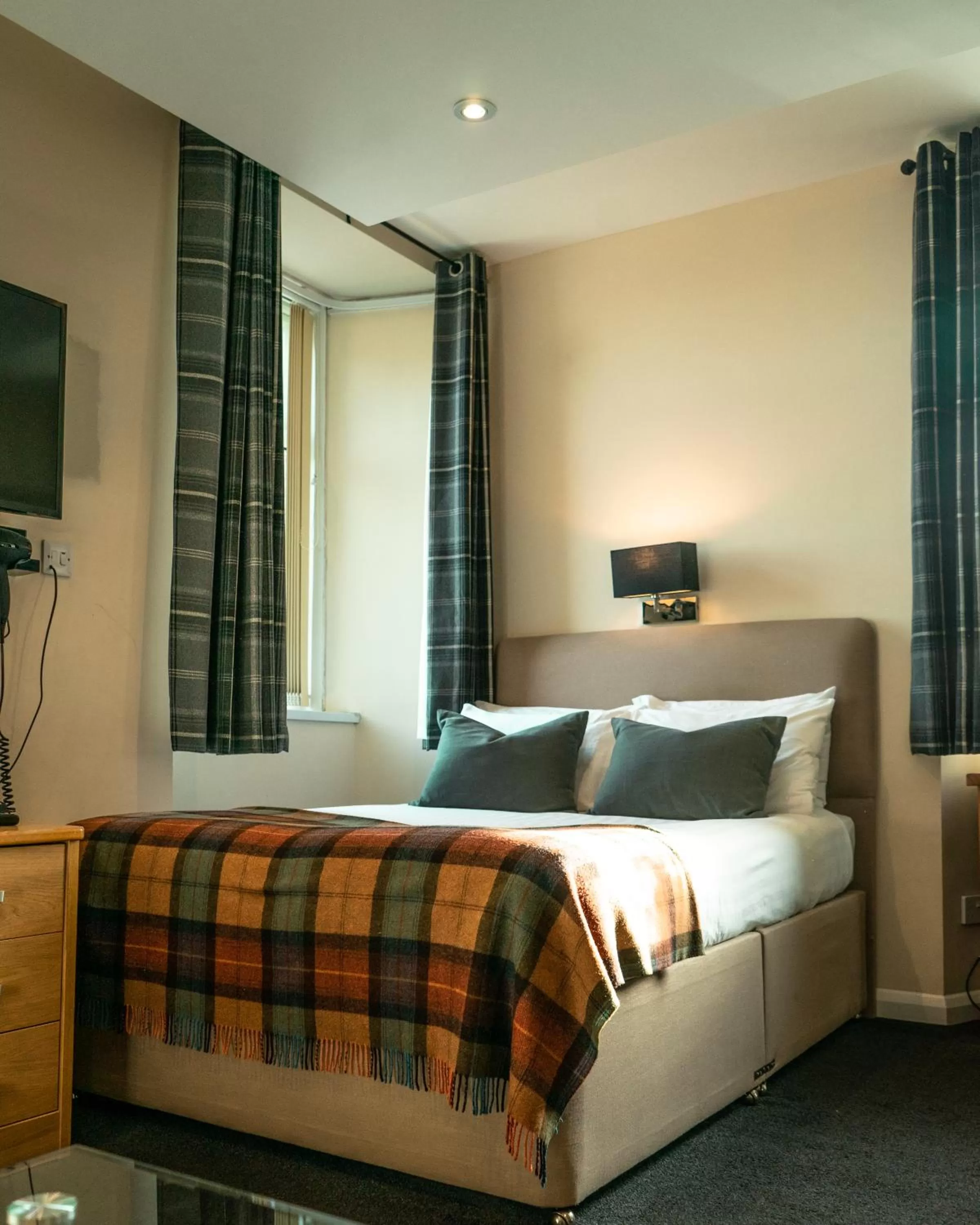 Bed in Firth Hotel & Restaurant