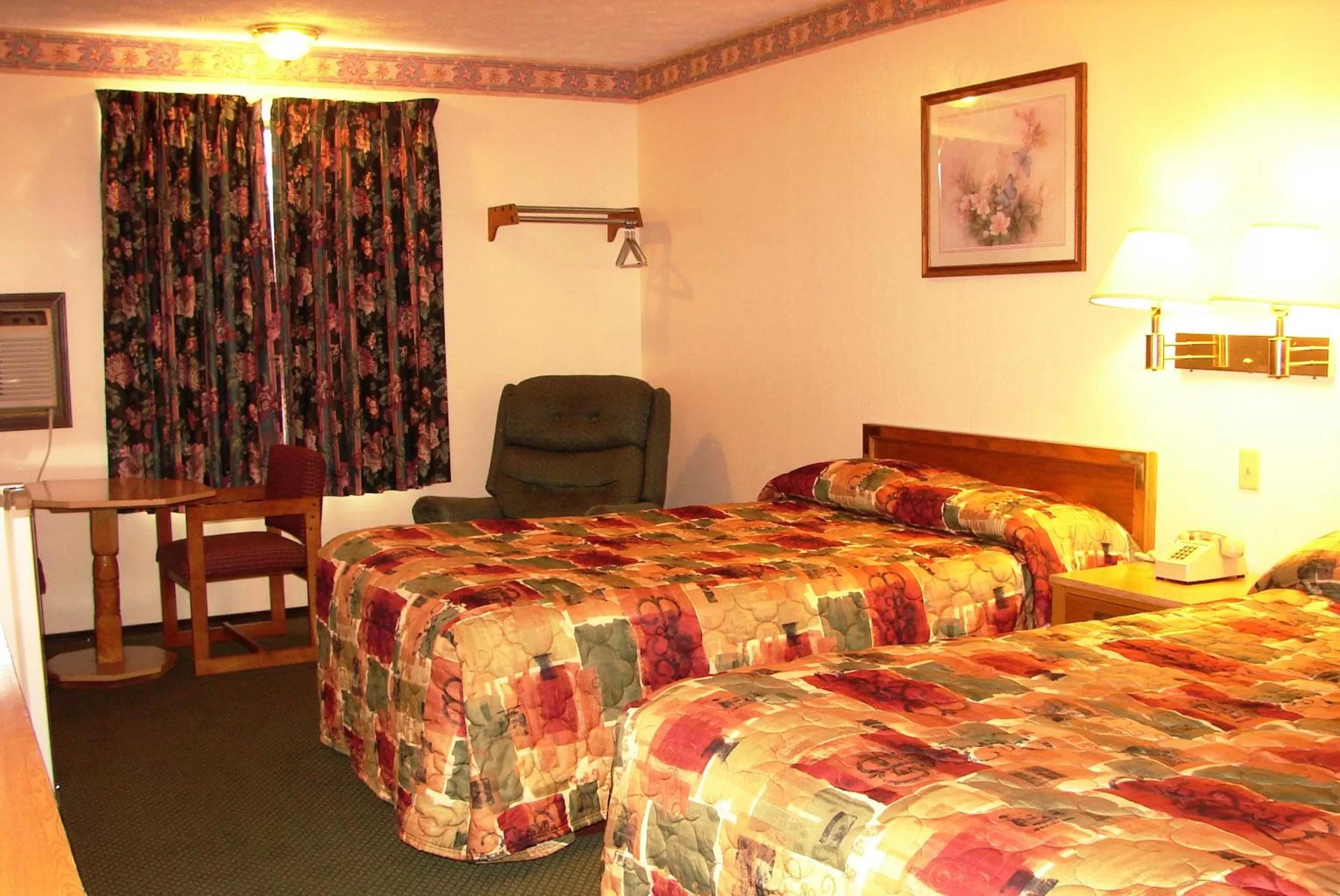 Bed in Baxter Inn 4 Less