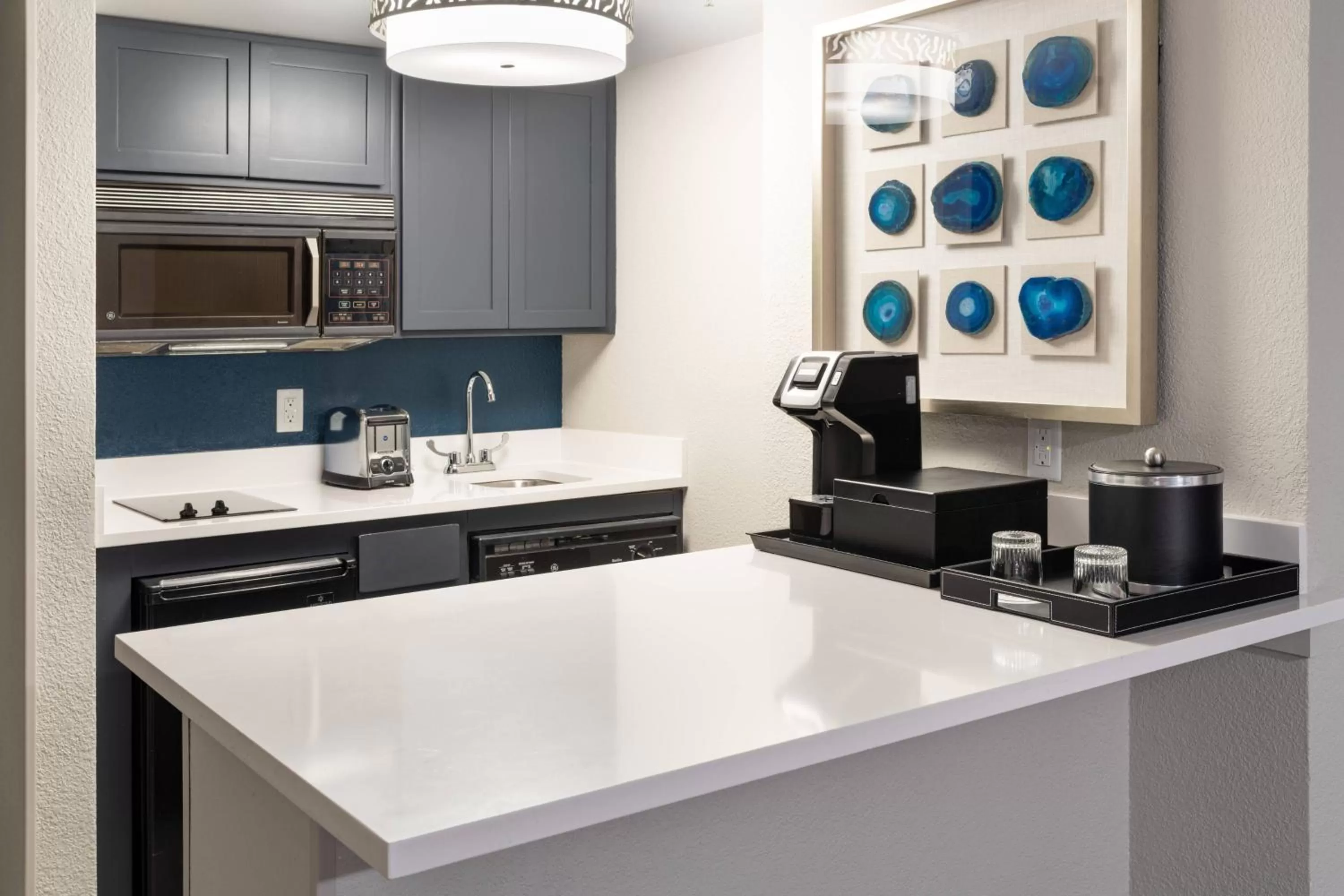 Kitchen or kitchenette in Marriott Hutchinson Island Beach Resort, Golf & Marina