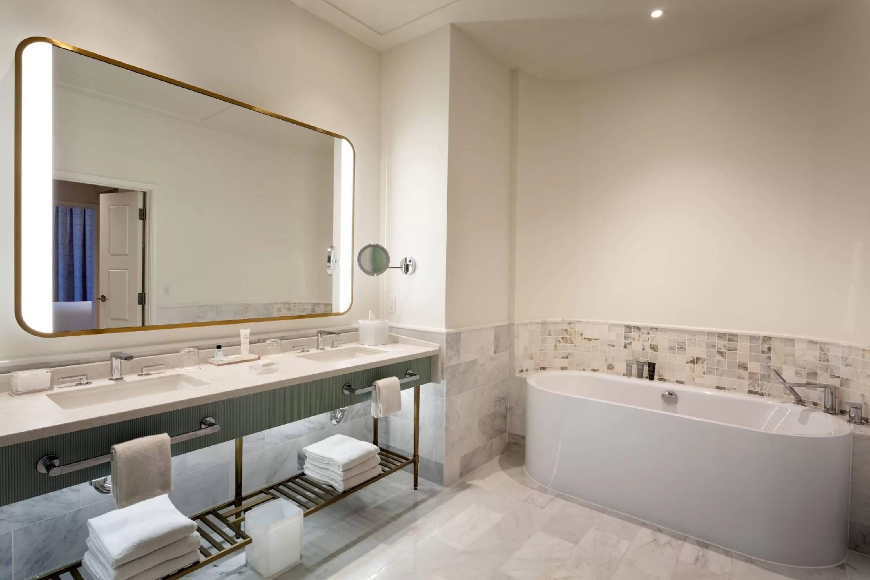 Bathroom in JW Marriott Miami Turnberry Resort & Spa