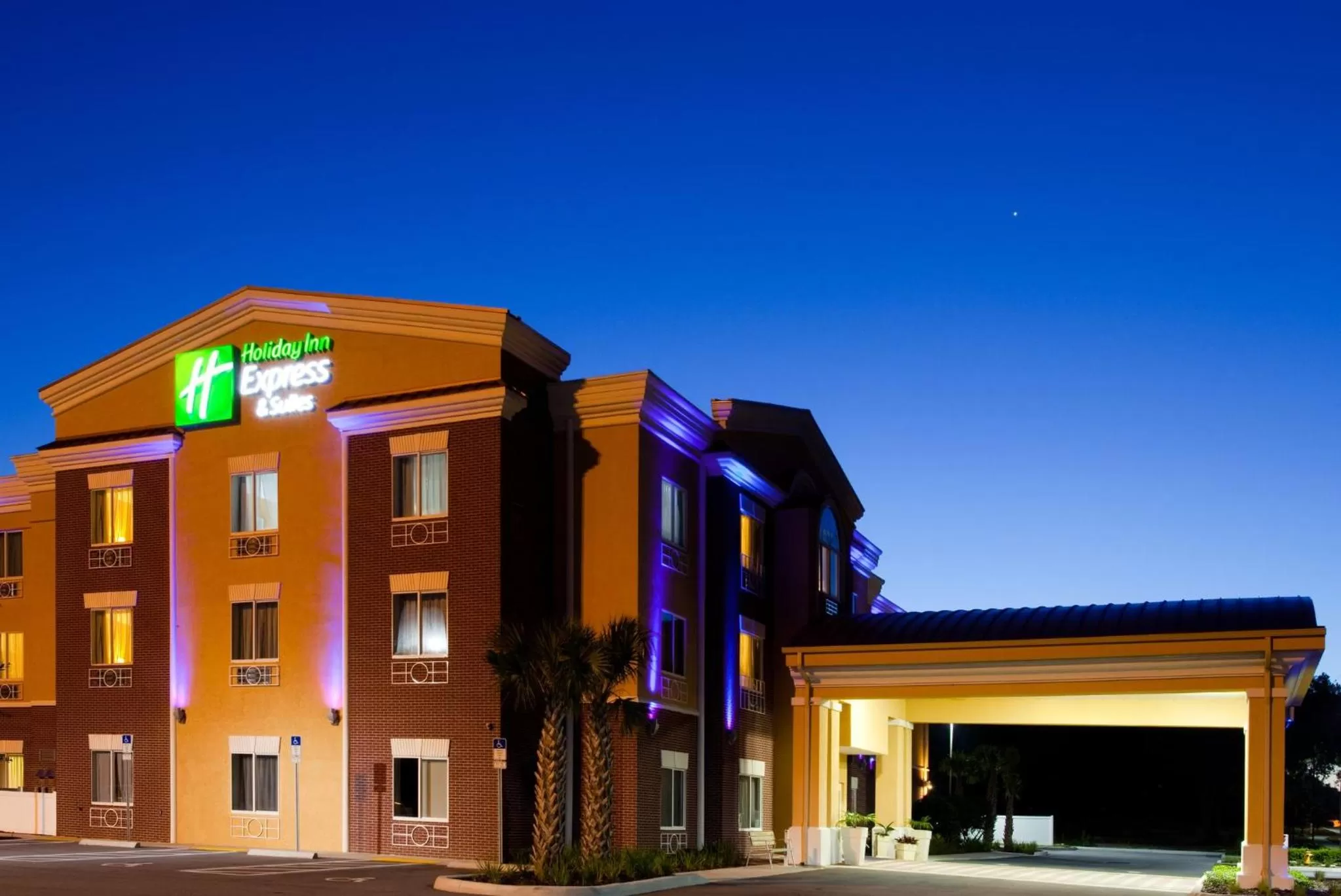 Property building in Holiday Inn Express Hotel & Suites Brooksville-I-75 by IHG