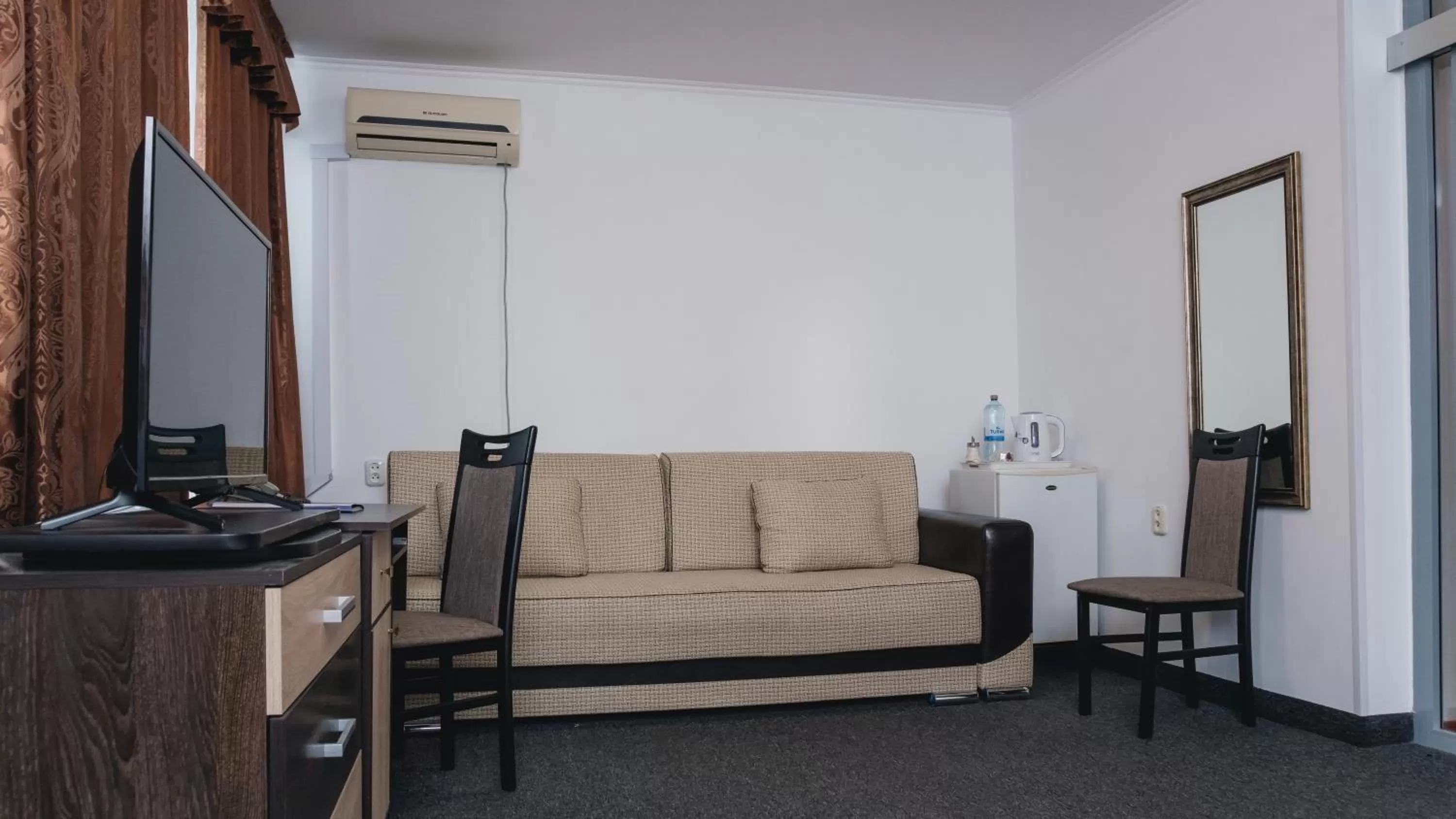 Living room, Seating Area in Aktobe Hotel