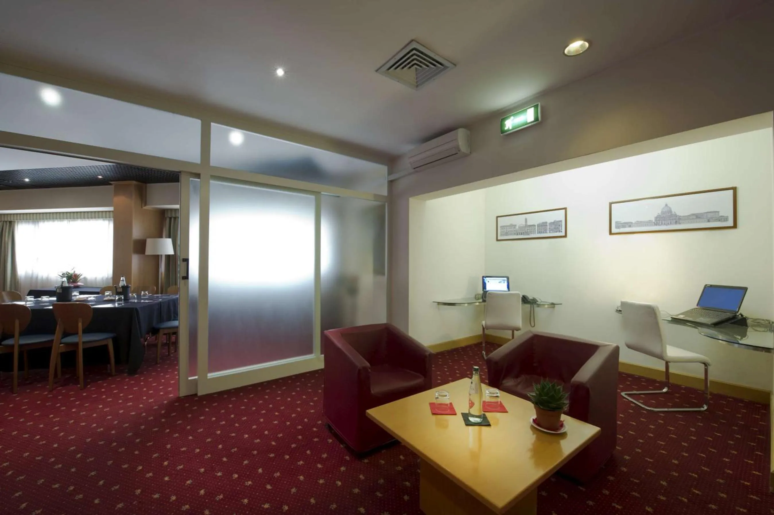 Meeting/conference room in Classic Hotel Tulipano