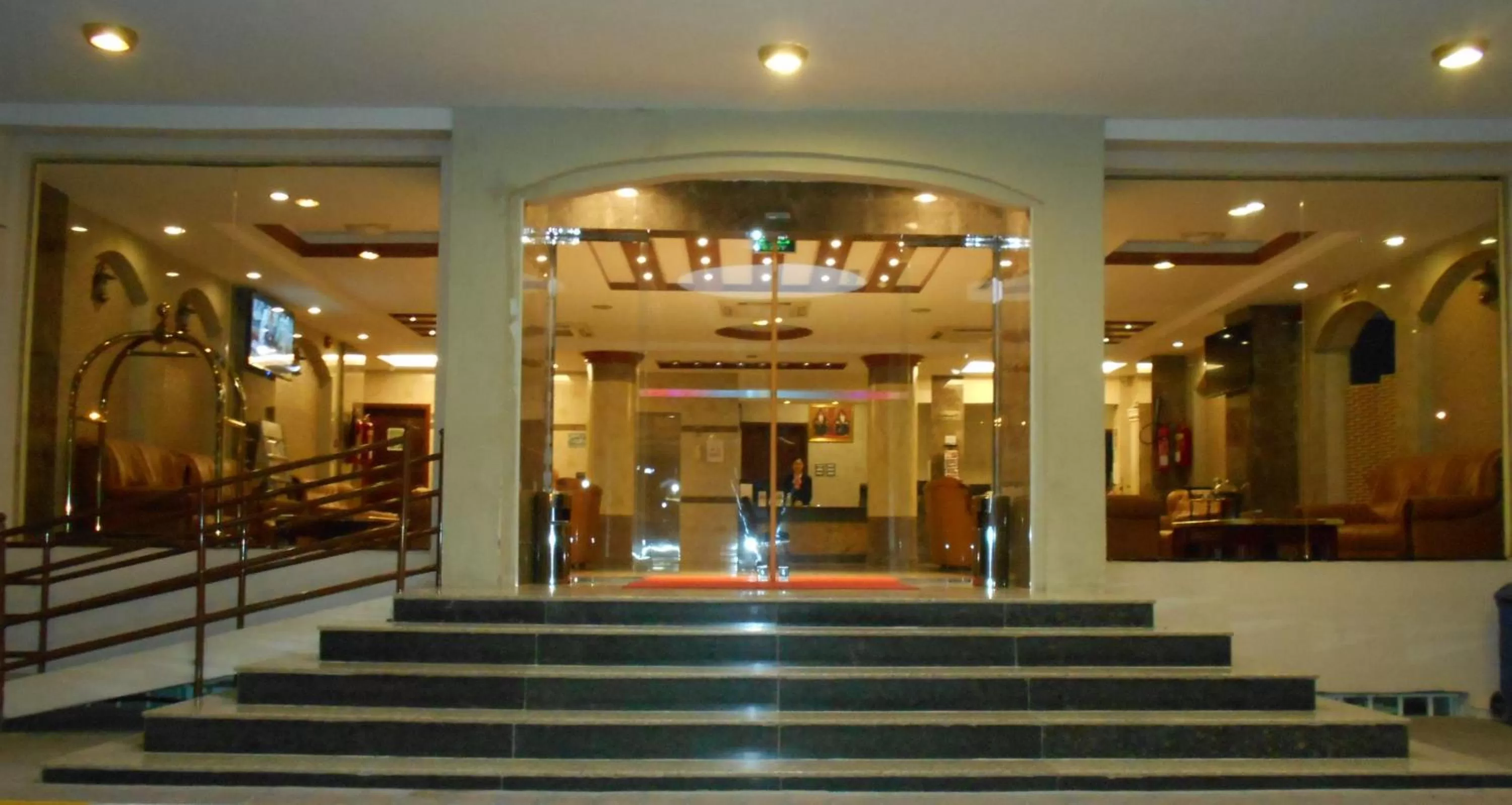 Facade/entrance in Nizwa Hotel Apartments