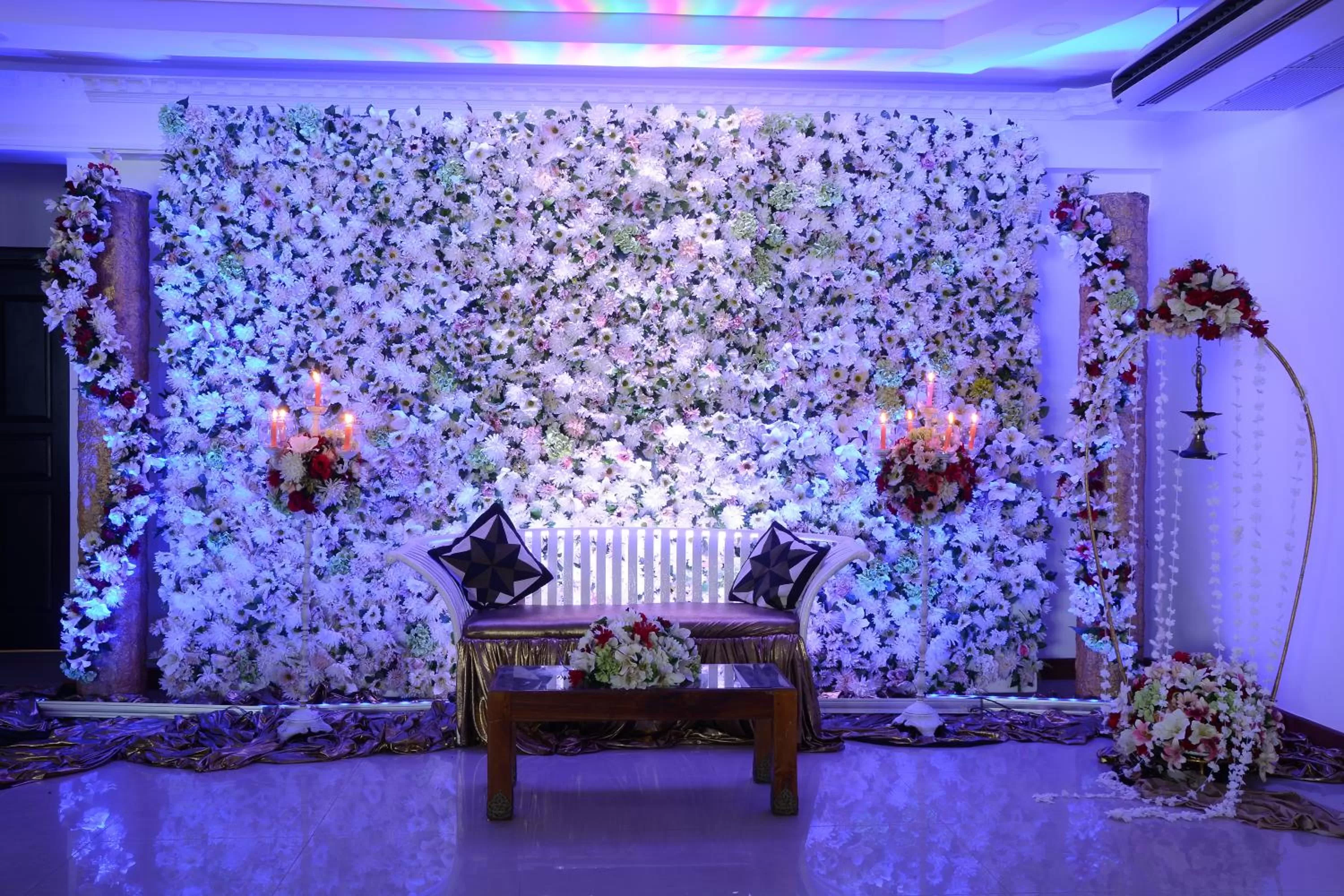 Banquet/Function facilities, Seating Area in Mount Breeze Hotel