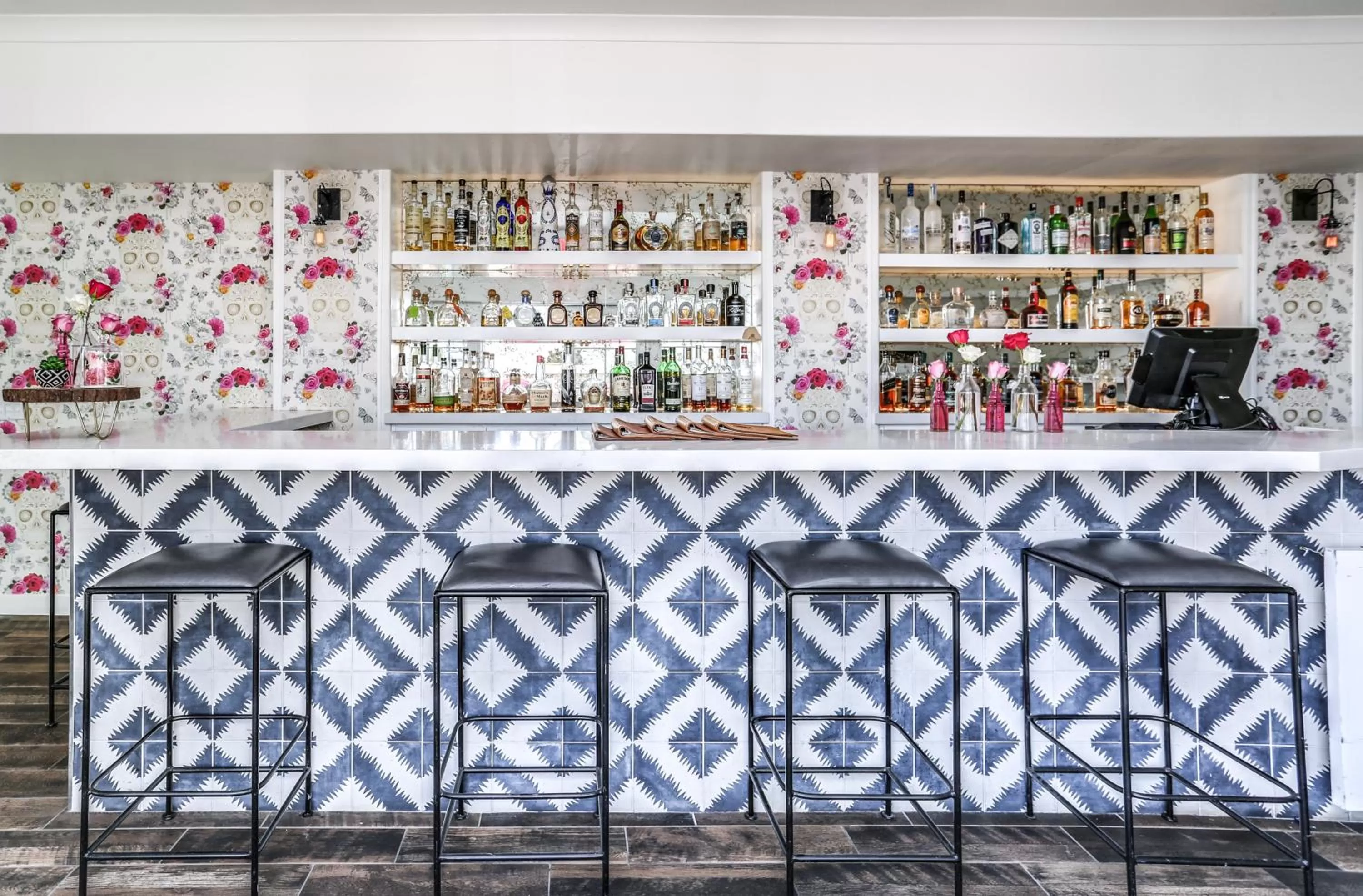 Restaurant/places to eat in La Serena Villas