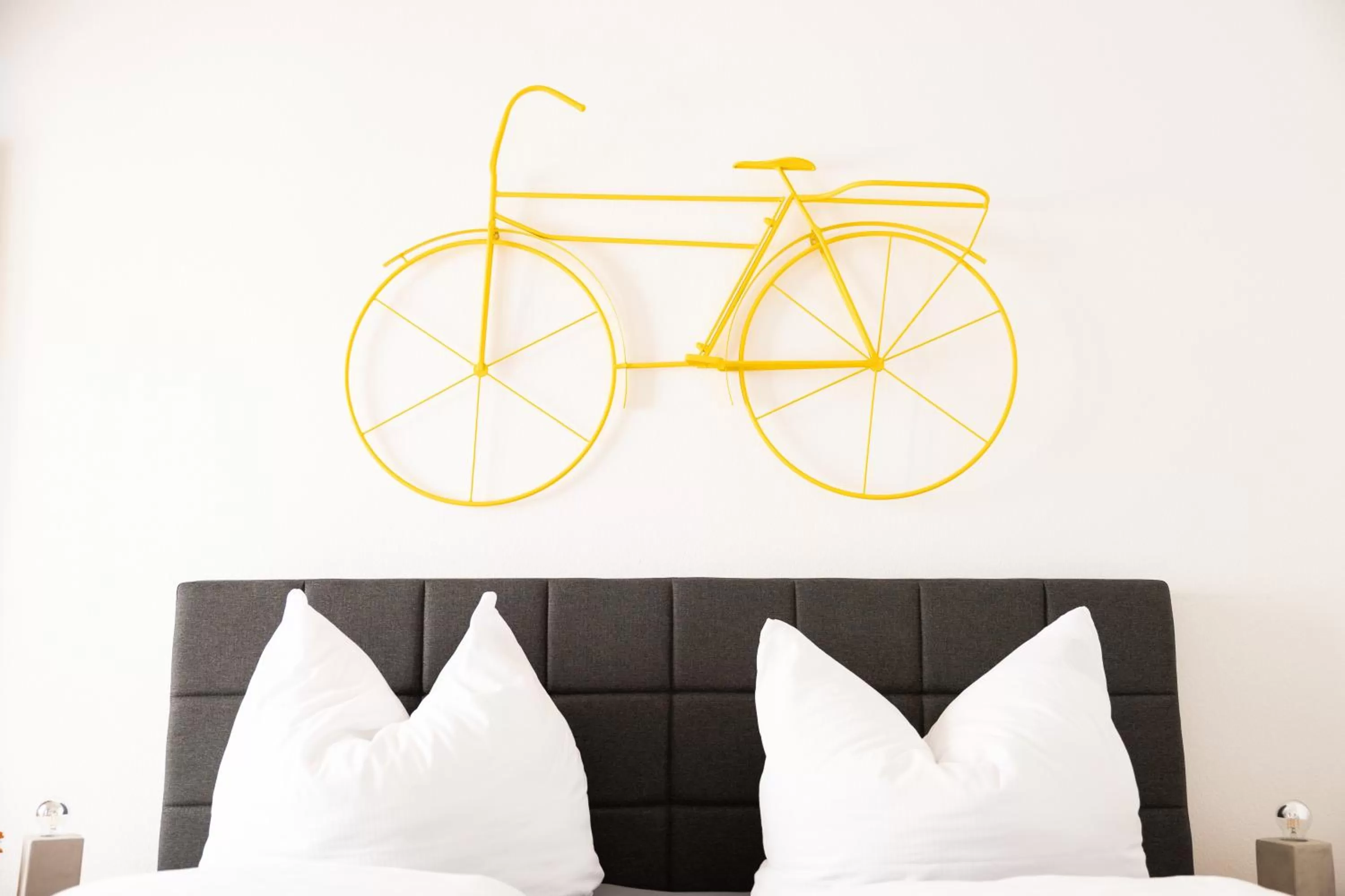 Bedroom in Apartments an der Oper - Innenstadt - Zentral - Küche - Wifi - Powered by Ko-Living