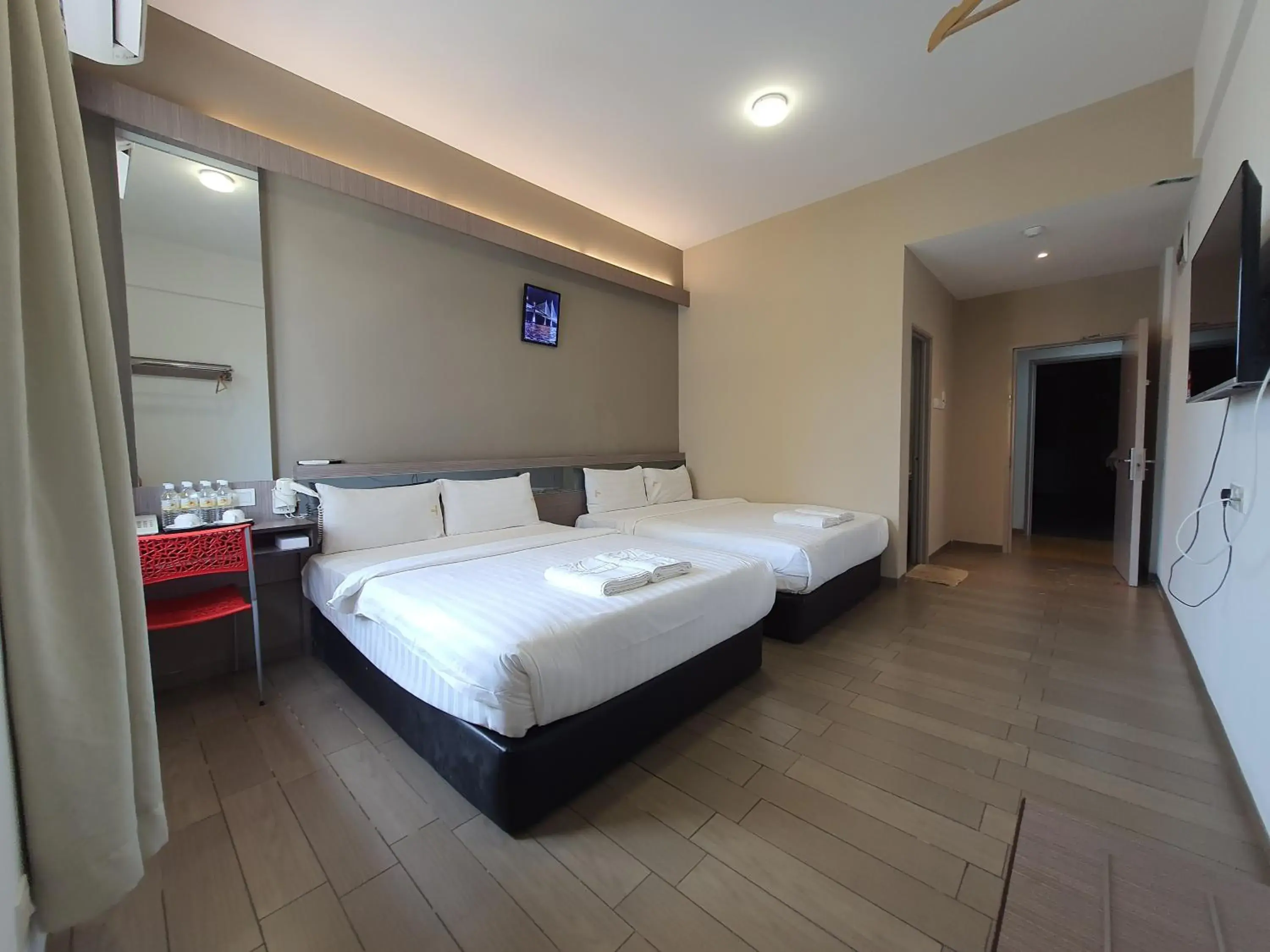 Family Quadruple Room in Hotel Golden View Nilai Family Quadruple Room in Hotel Golden View Nilai