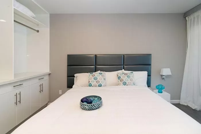 Bed in Sands Of La Jolla