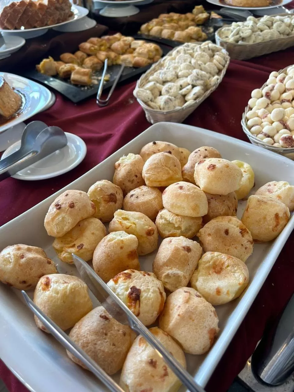 Breakfast in Ímpar Suítes Cidade Nova