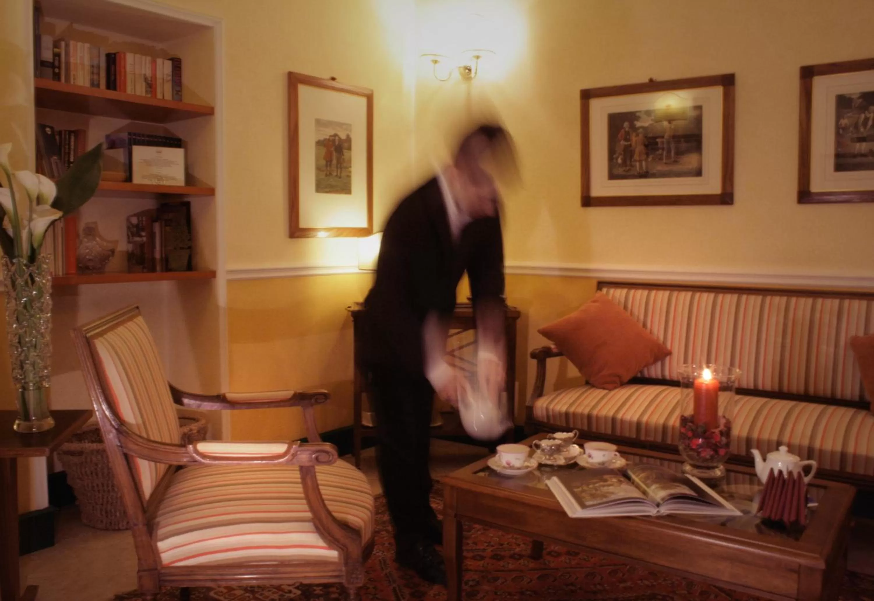 Restaurant/places to eat in Hotel Rosary Garden