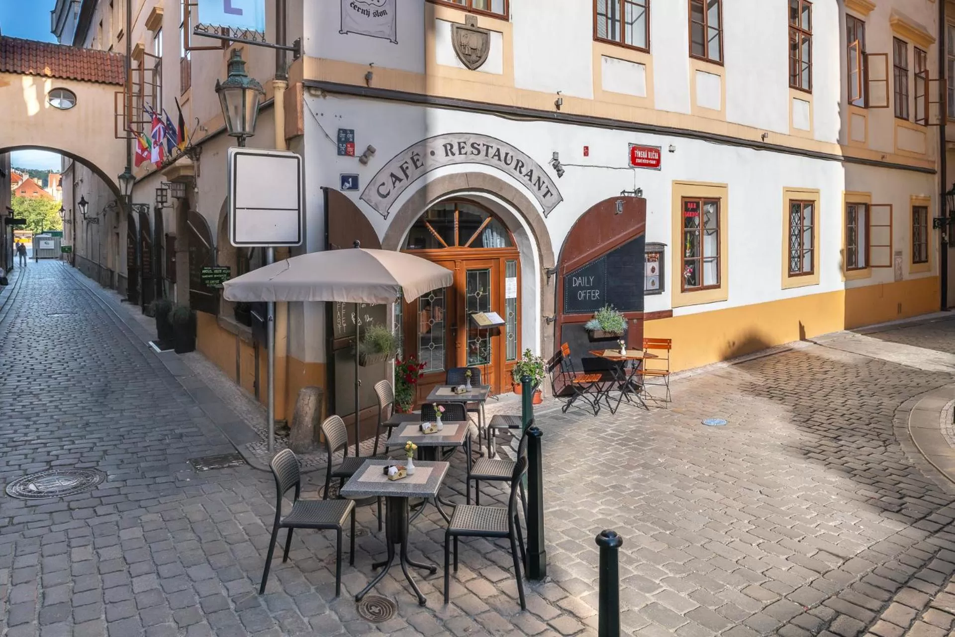 Facade/entrance in Hotel Cerny Slon