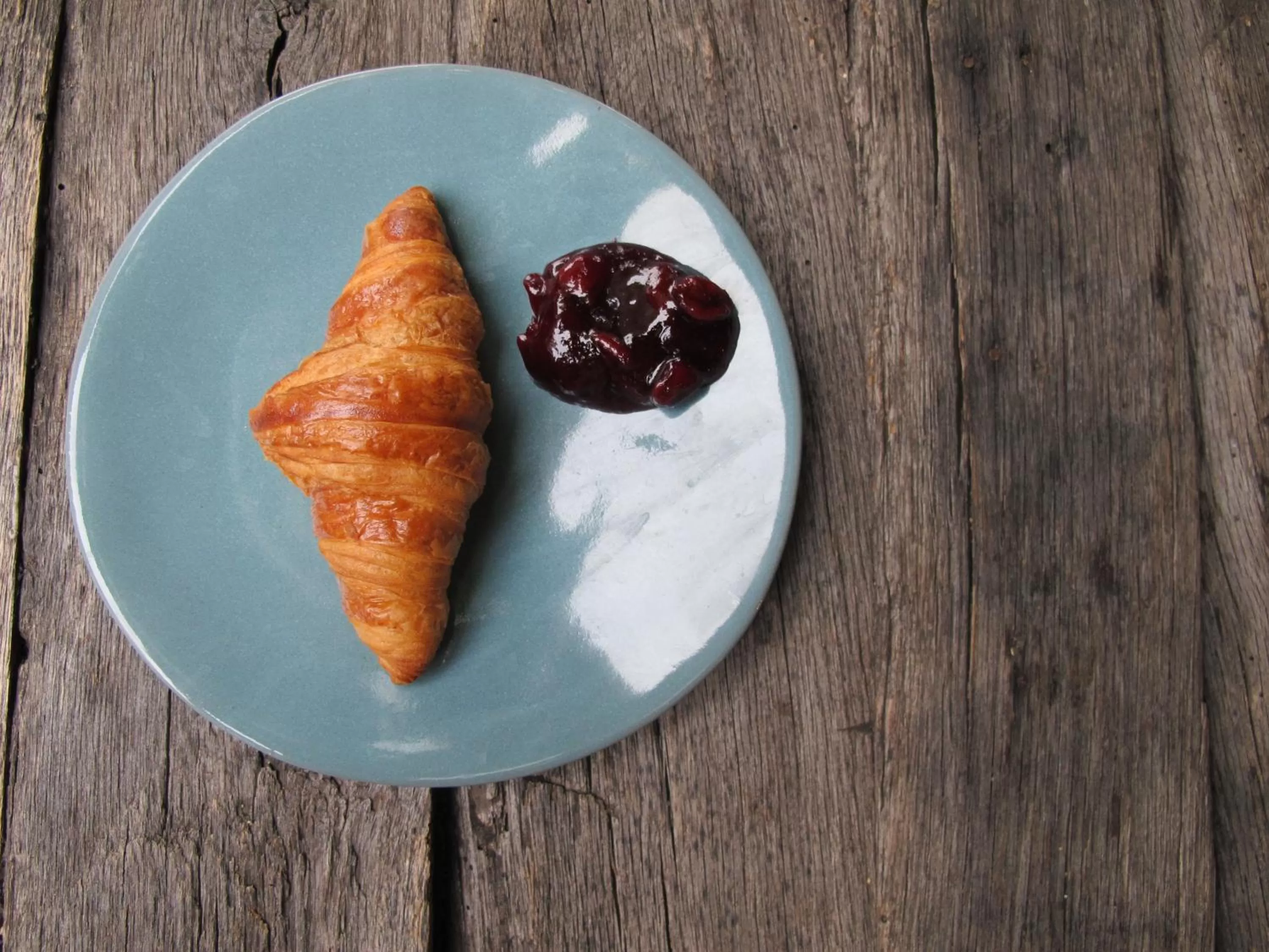 Buffet breakfast in Liegen;schaft Guesthouse