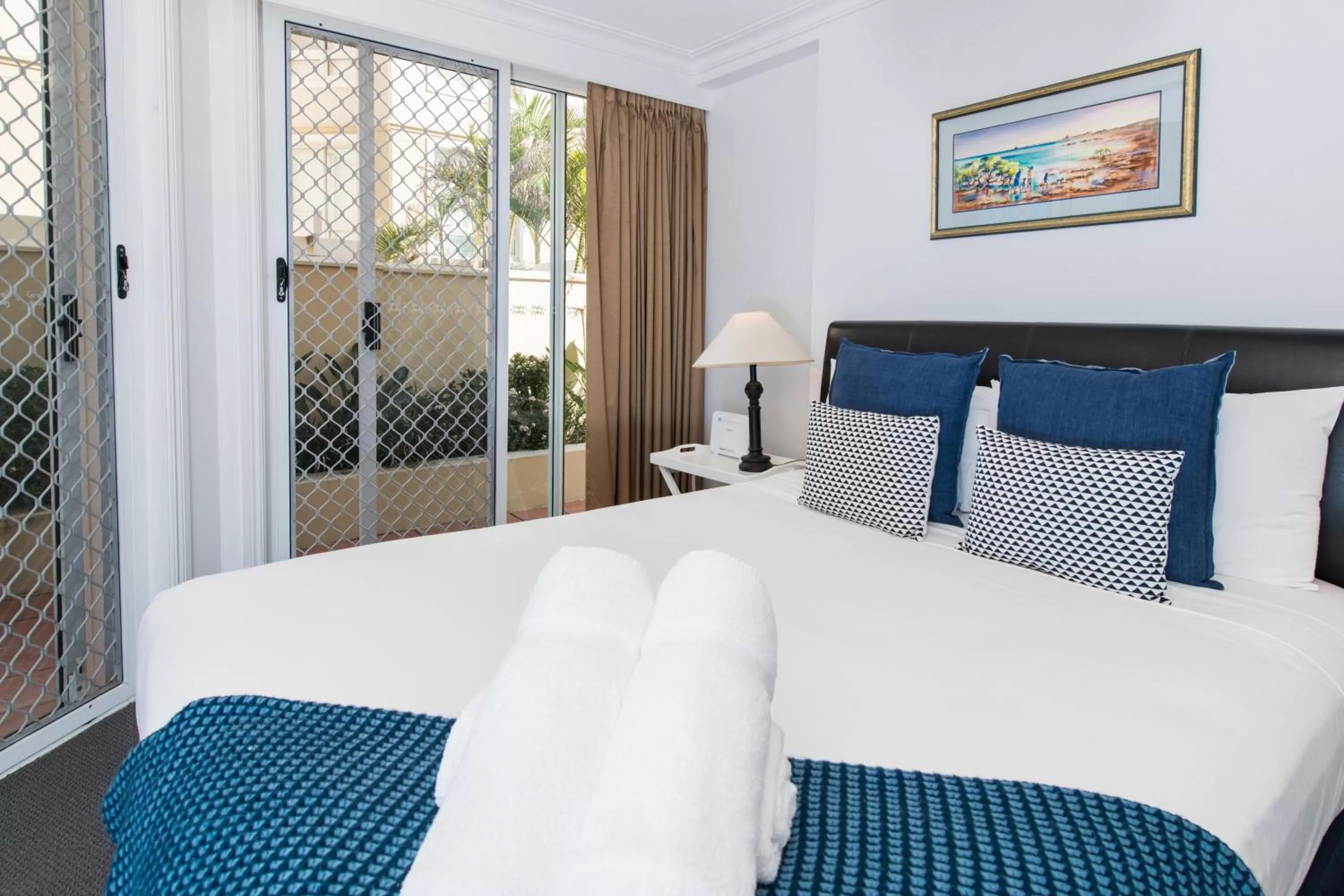 Bedroom, Bed in La Grande Apartments