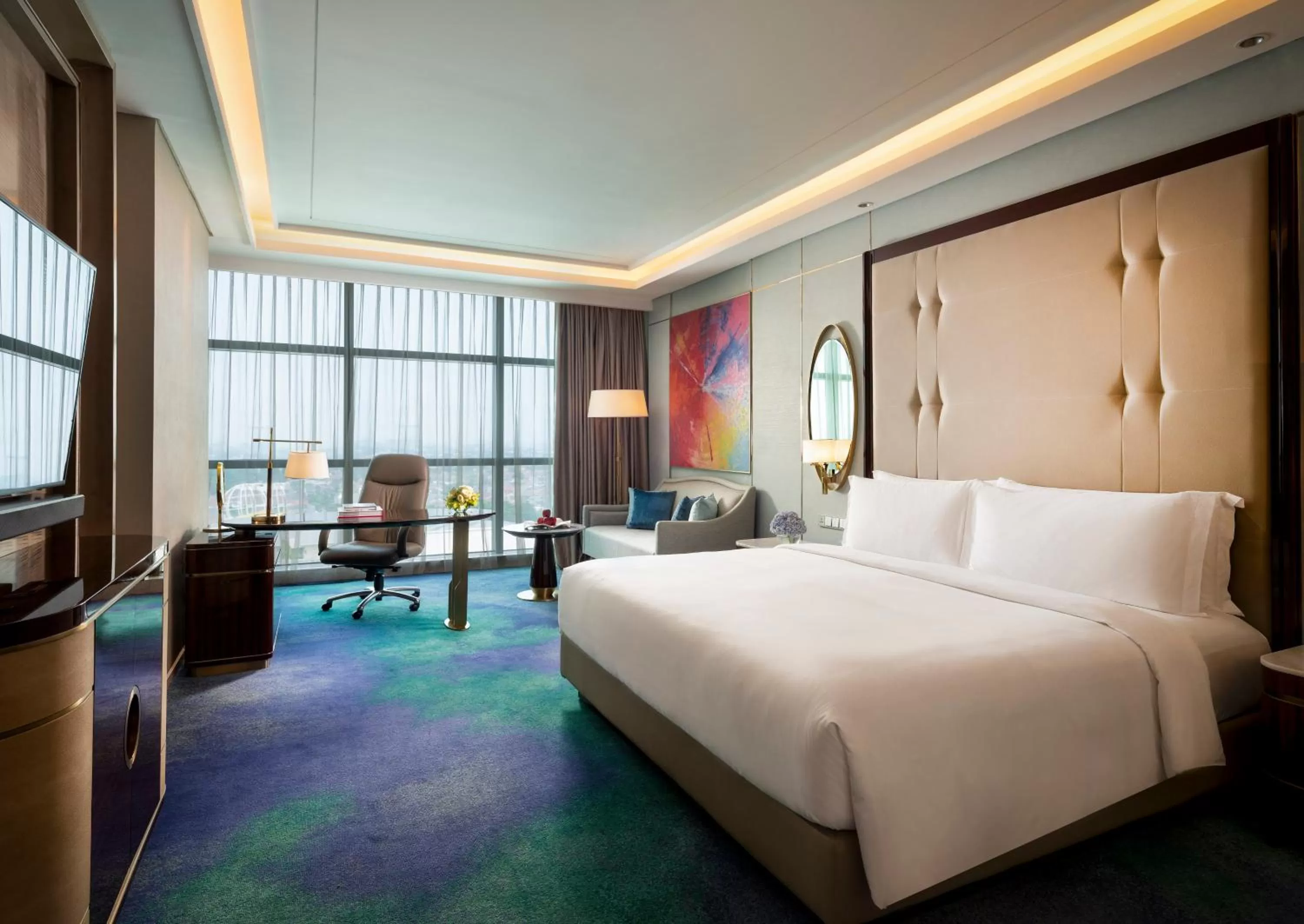 Shower, Bed in InterContinental Hotels Jakarta Pondok Indah by IHG
