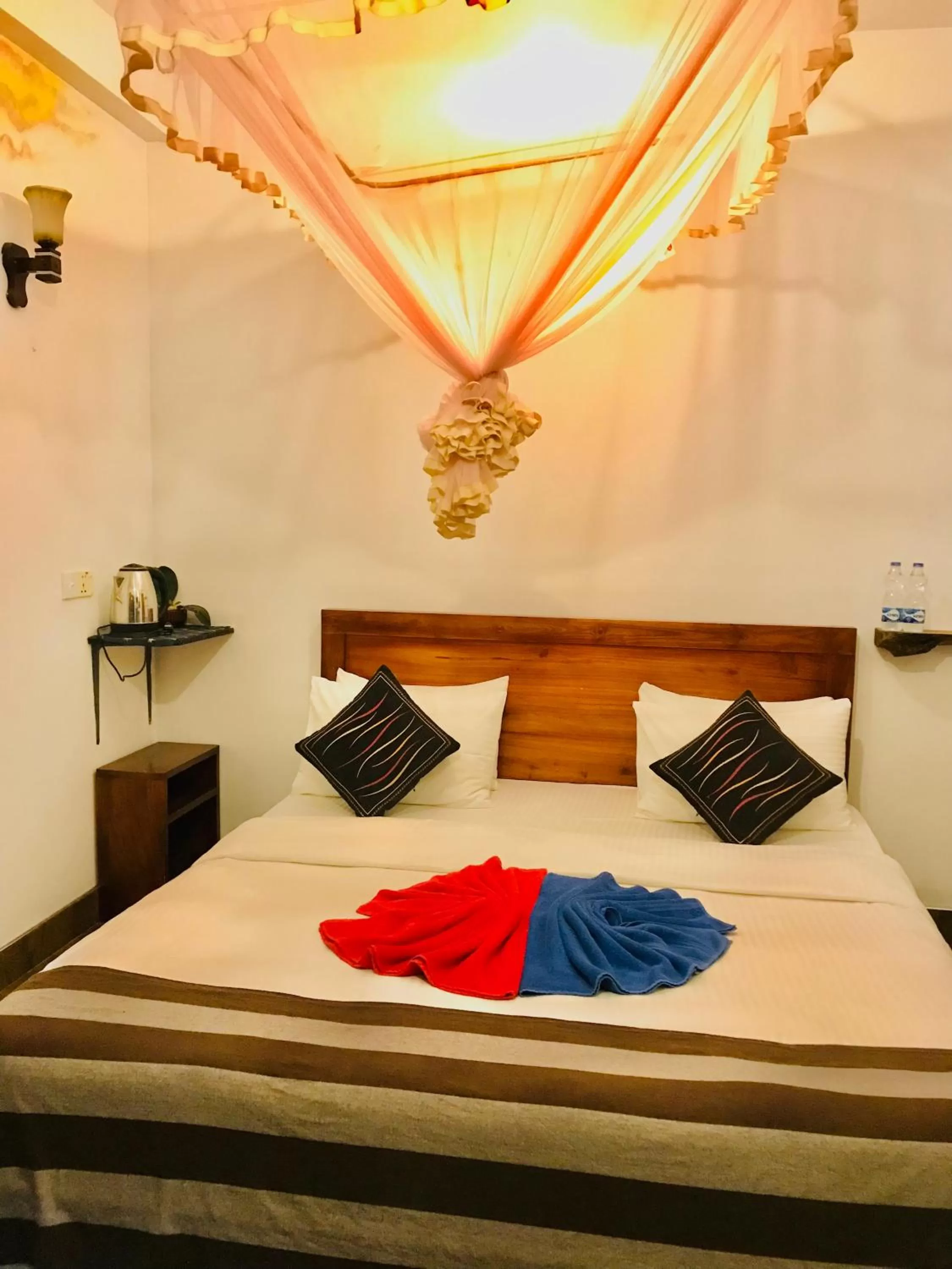 Bed in Ella HIDE VIEW