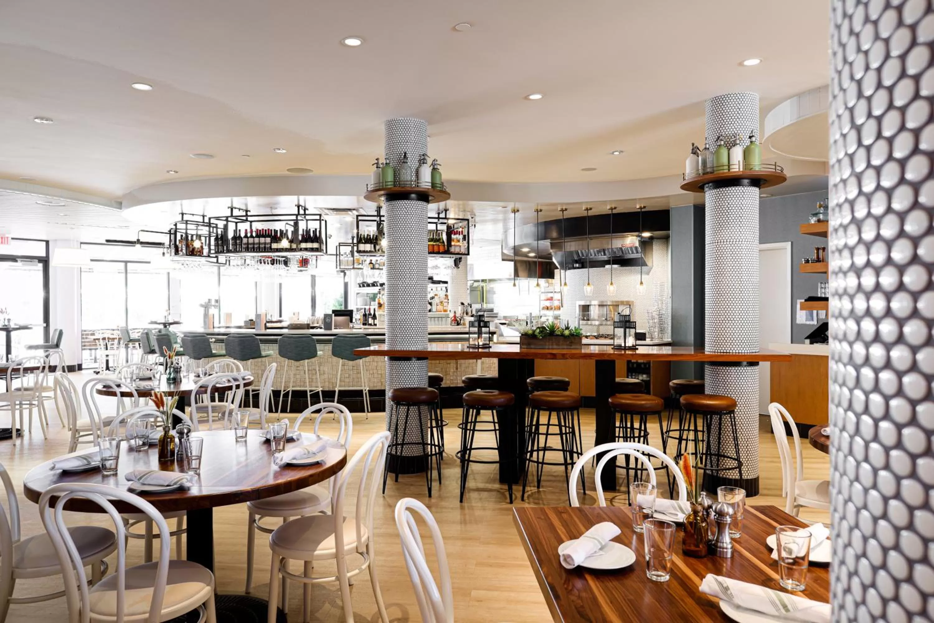 Restaurant/places to eat in Meliá Orlando Celebration