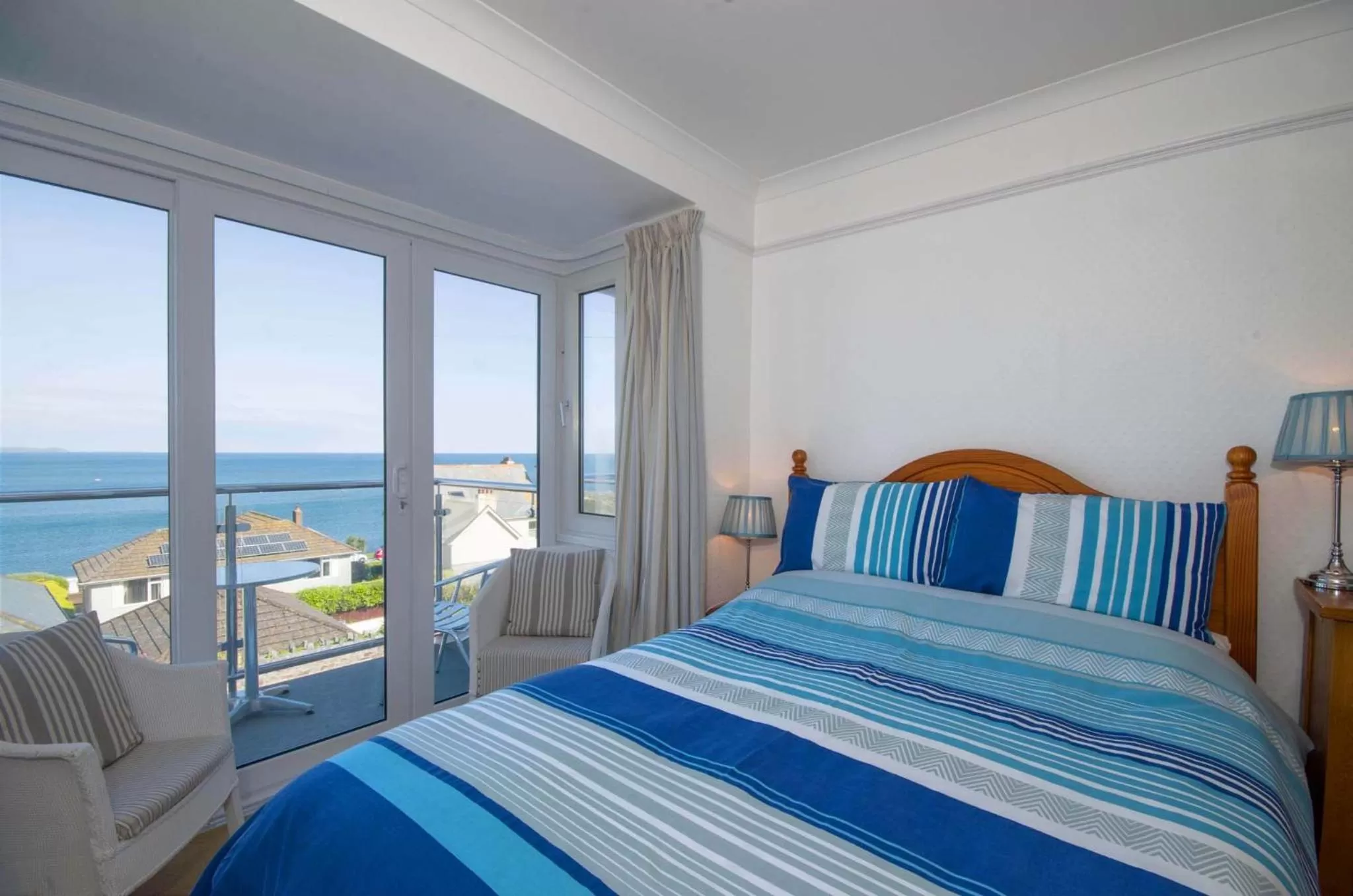 Bedroom, Bed in Seaview
