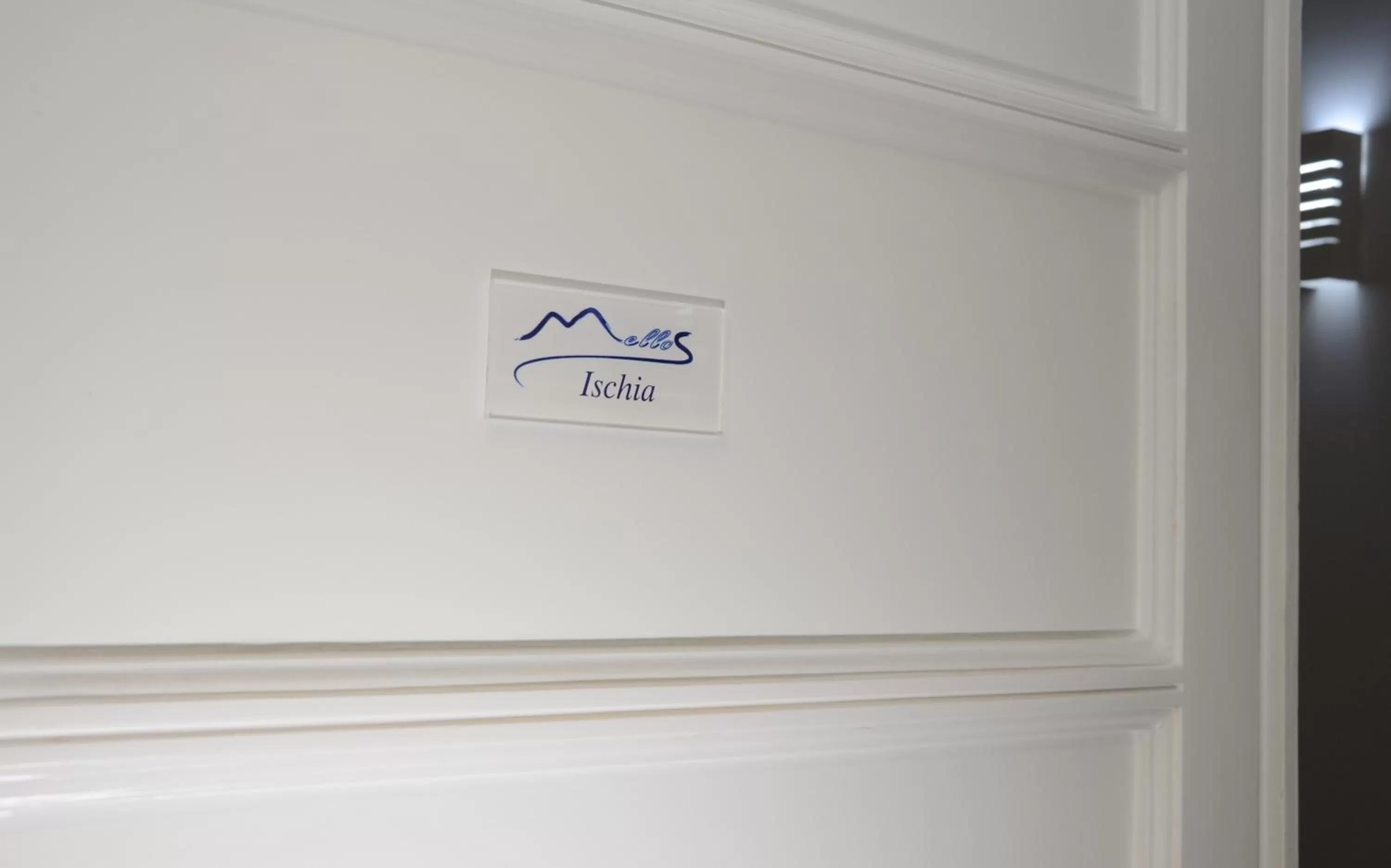 Logo/Certificate/Sign in Mellos B&B