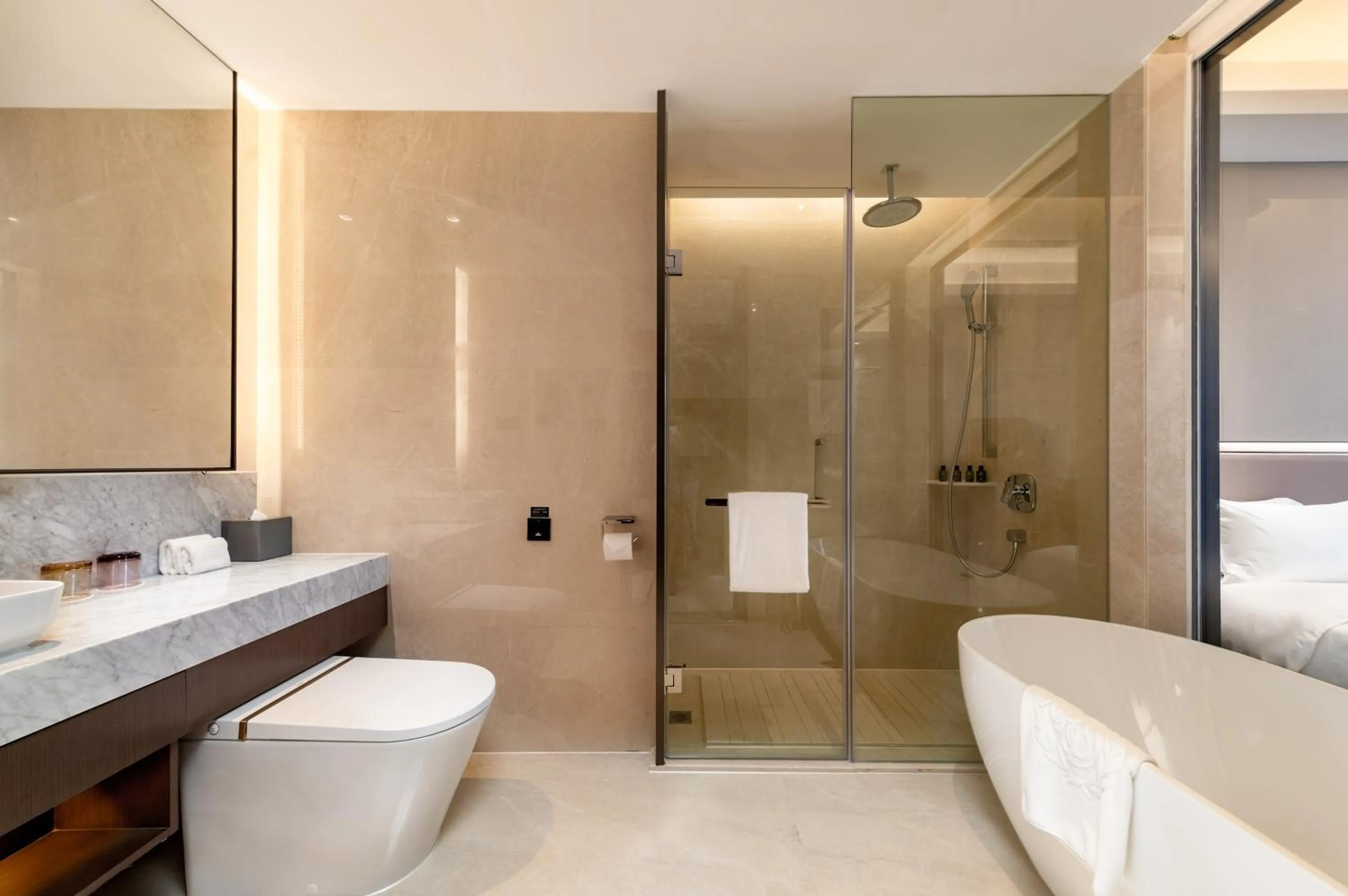 Honder International Hotel - Free shuttle bus between hotel and exhibition center during Canton Fair period