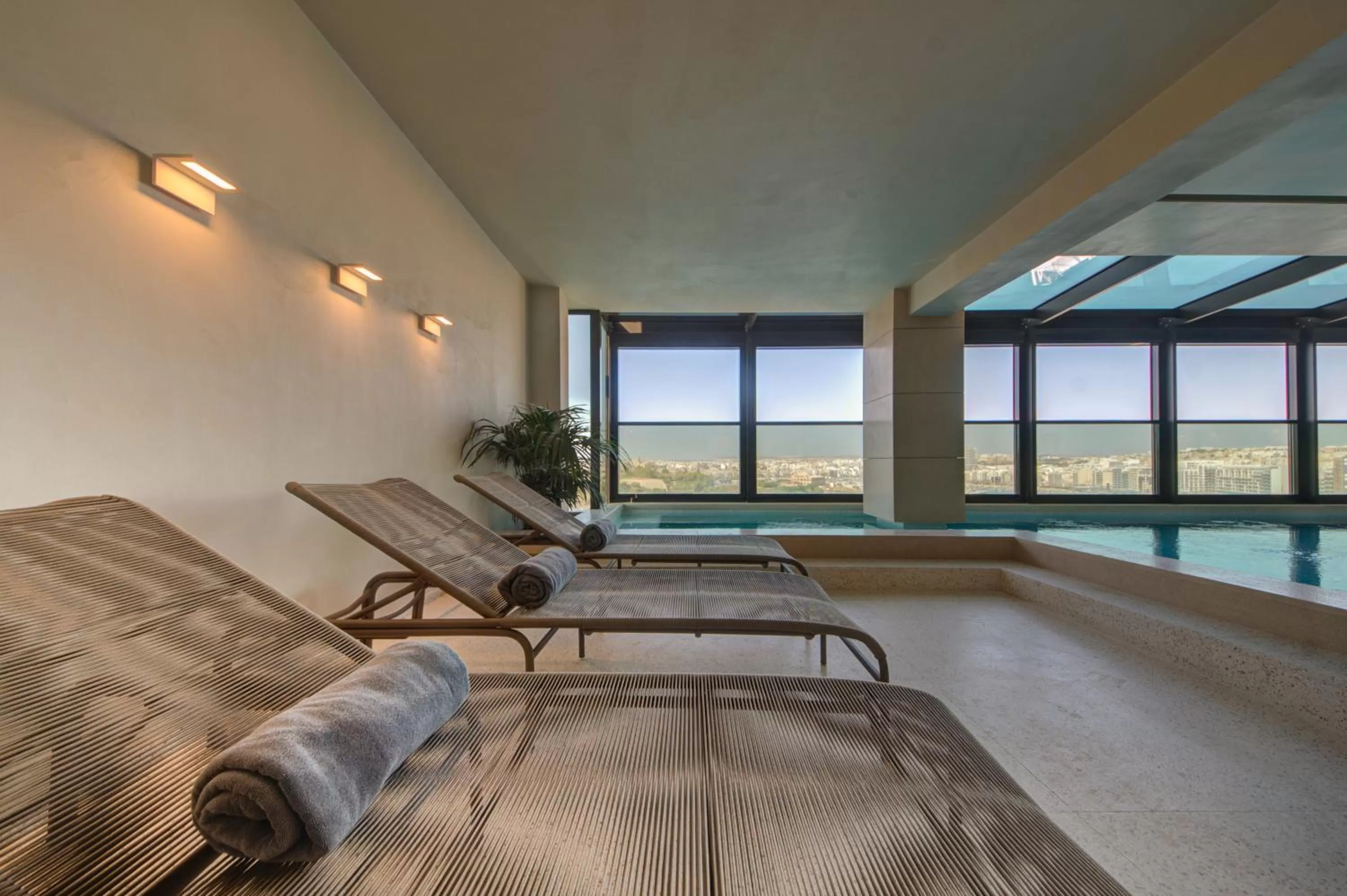 Swimming pool in Land's End, Boutique Hotel