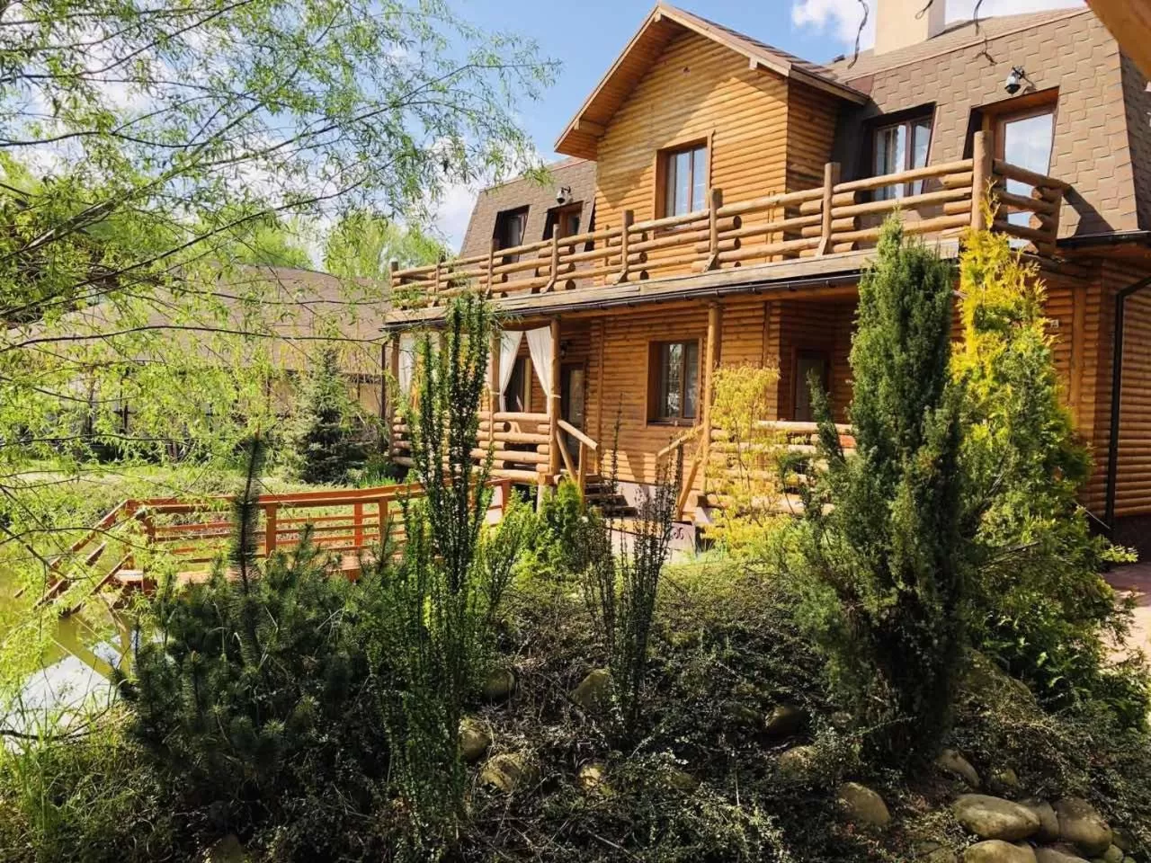 Spring, Property Building in Petrovskyi Brovar