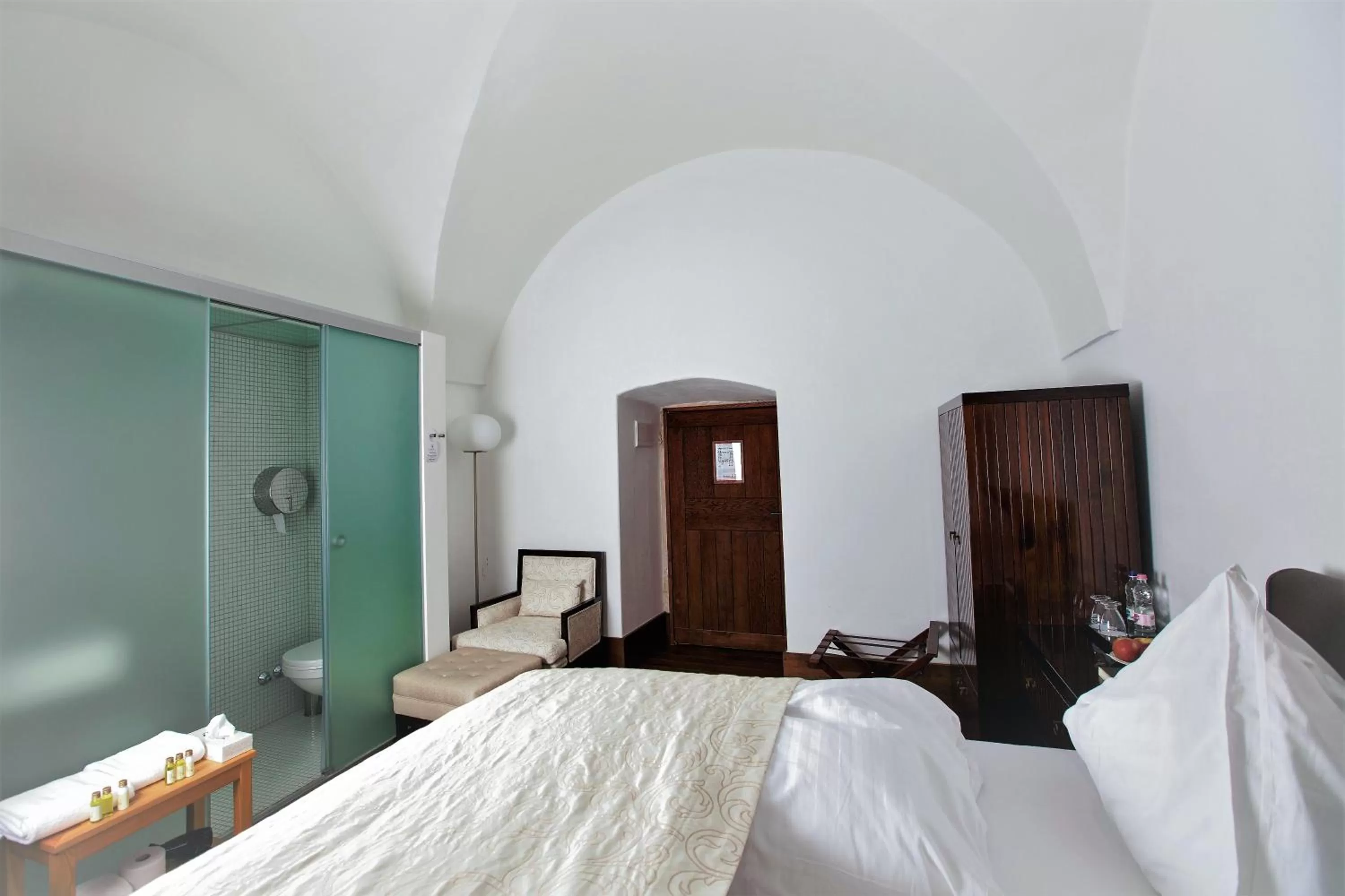 Bedroom, Bed in Sopron Monastery Hotel