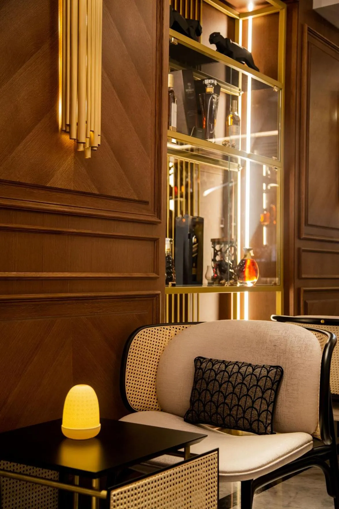 Lounge or bar in MYR Palacio Vallier