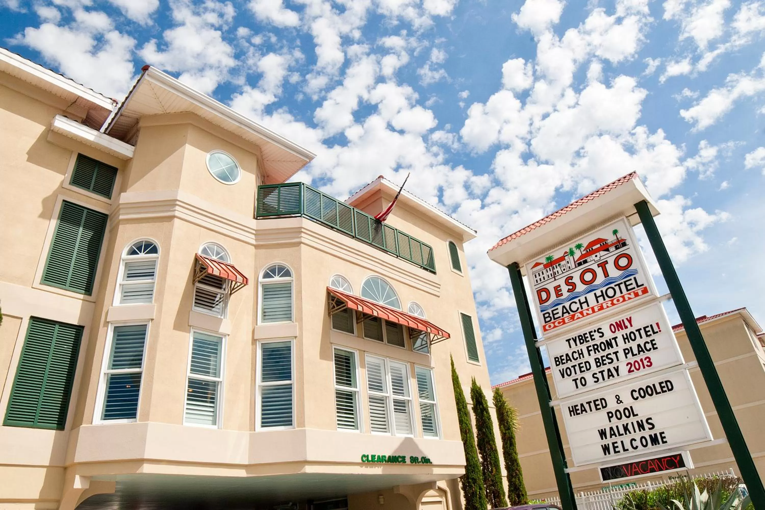 Facade/entrance in DeSoto Beach Hotel