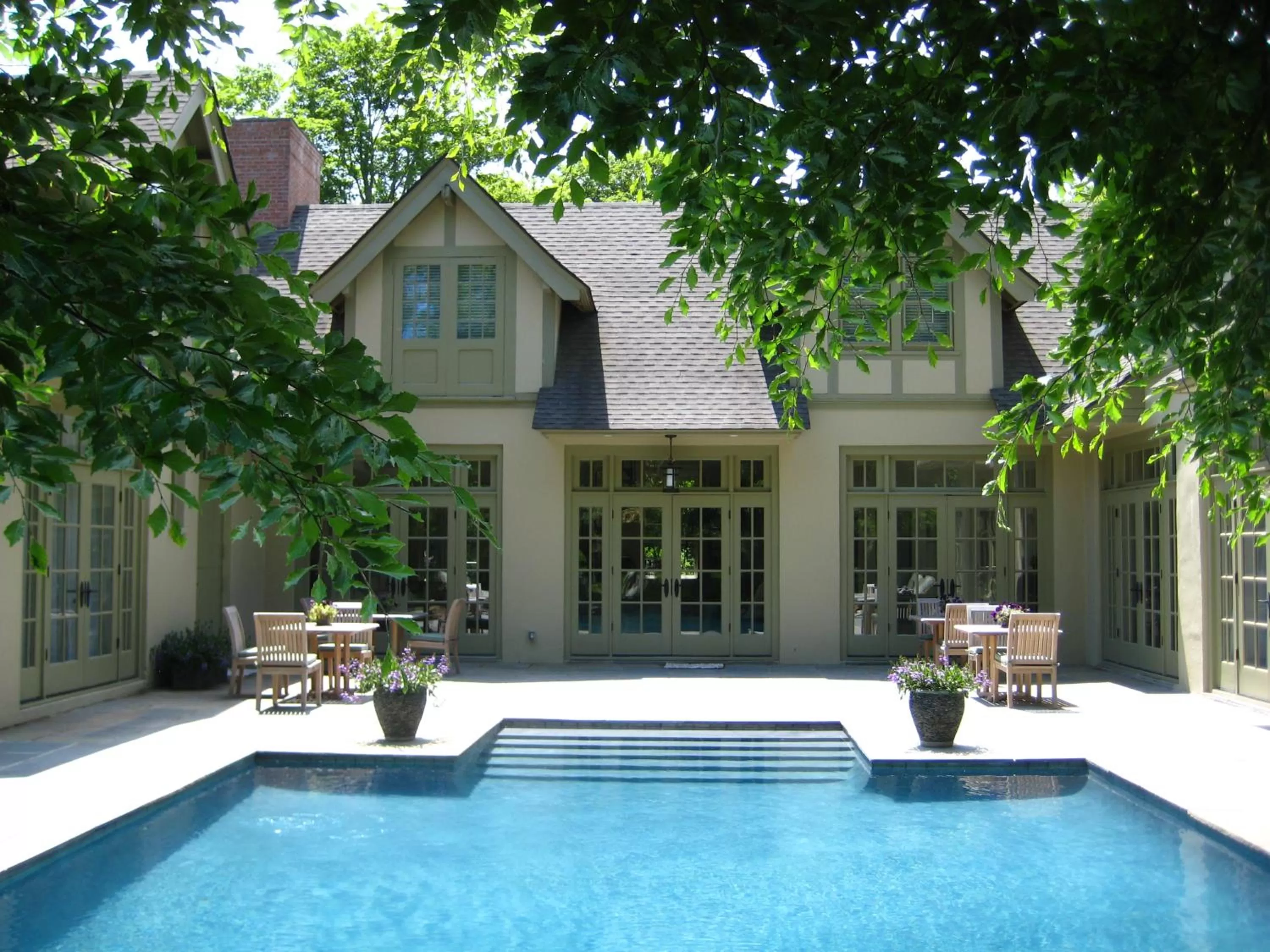 Property building in The Baker House 1650