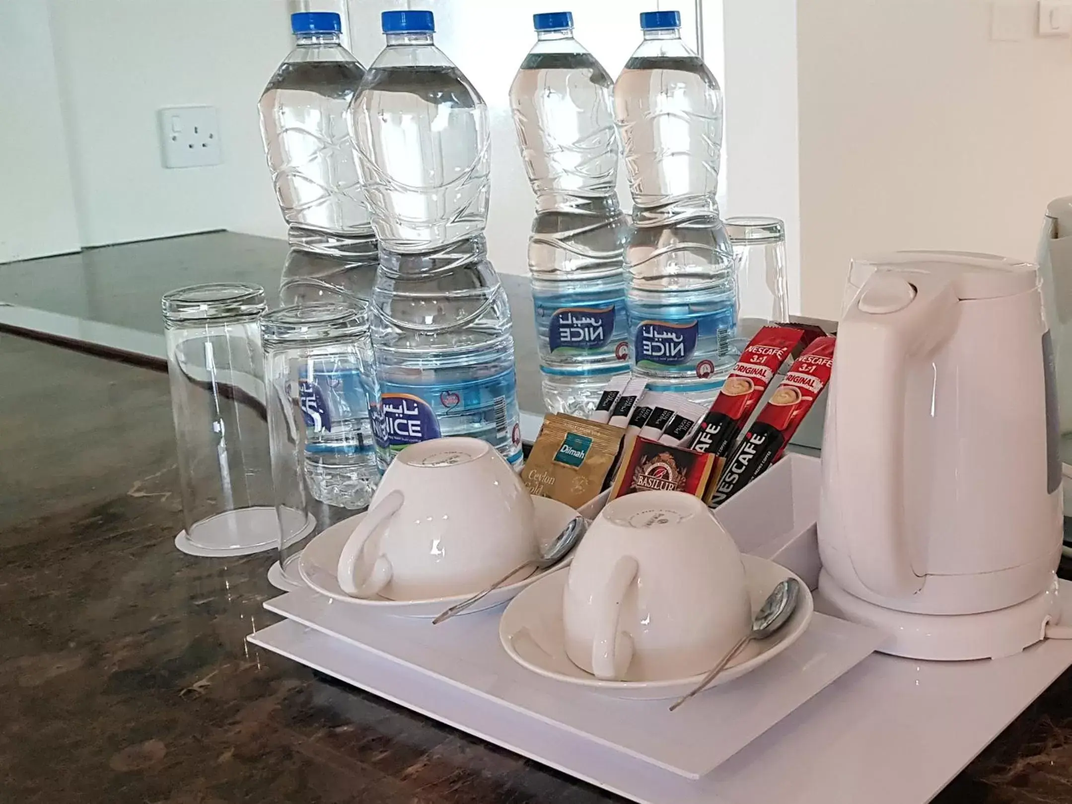 Standard Queen Room in Plaza Inn Doha Standard Queen Room in Plaza Inn Doha