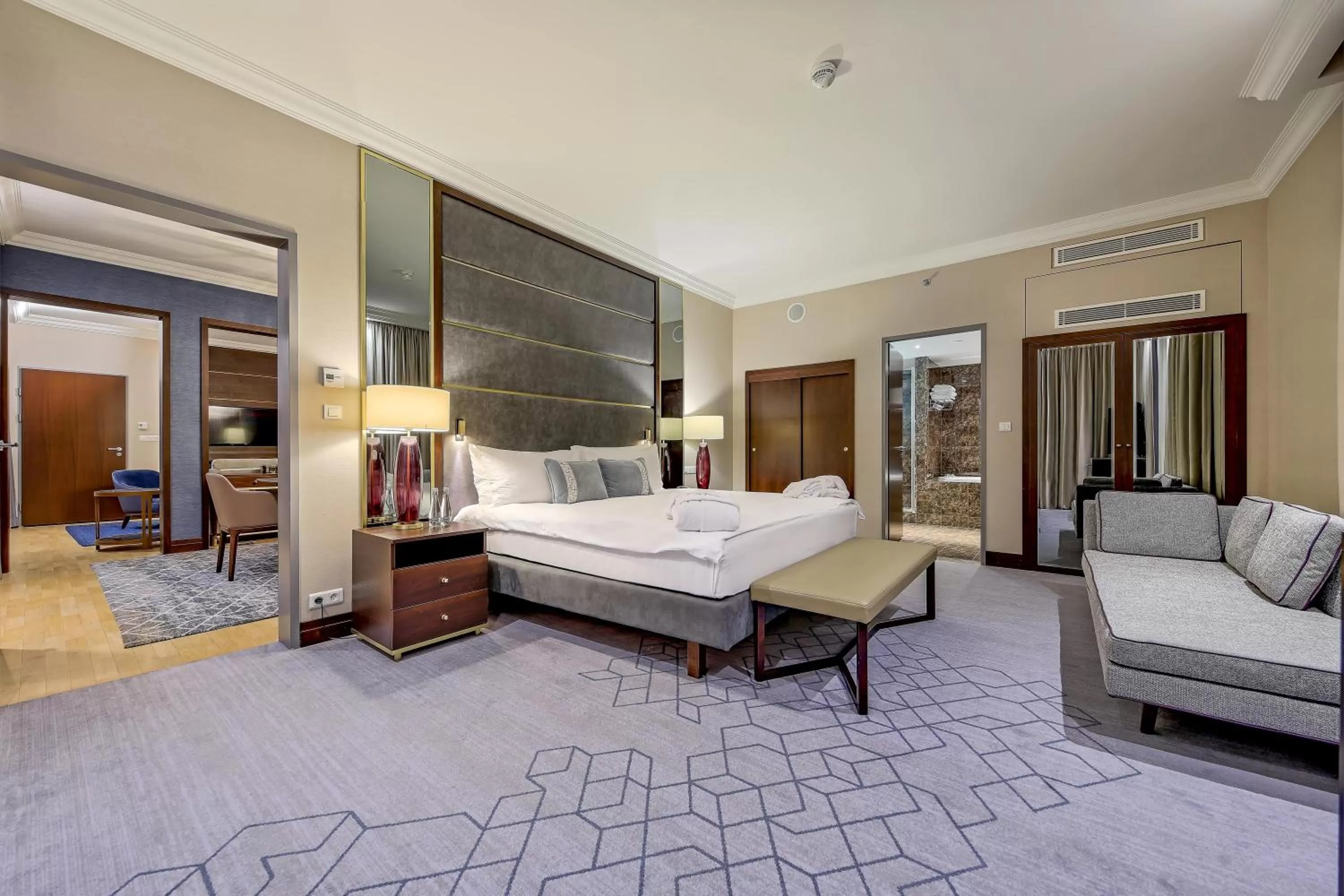 Bedroom, Bed in InterContinental Warszawa by IHG