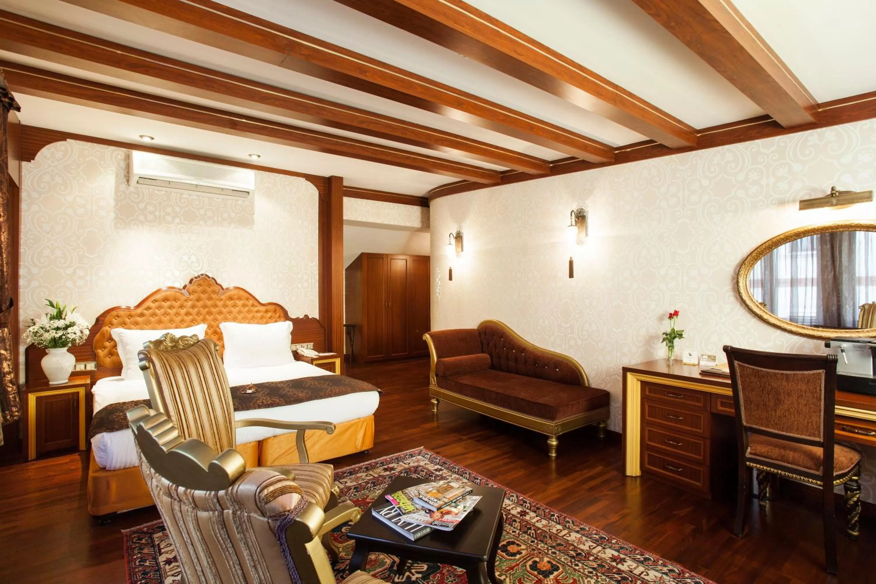 Photo of the whole room, Bed in Ottoman Hotel Imperial-Special Category