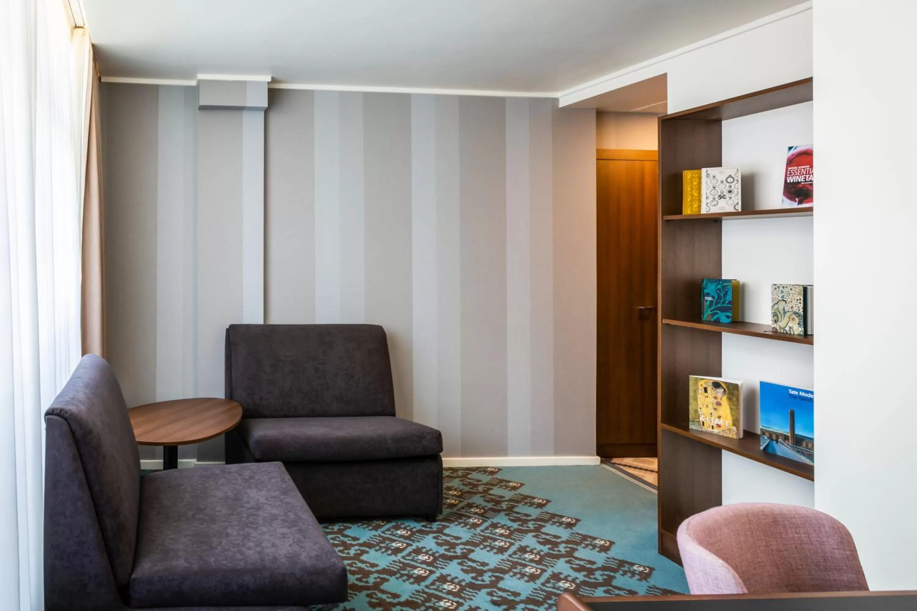 Living room in Mercure London Bridge