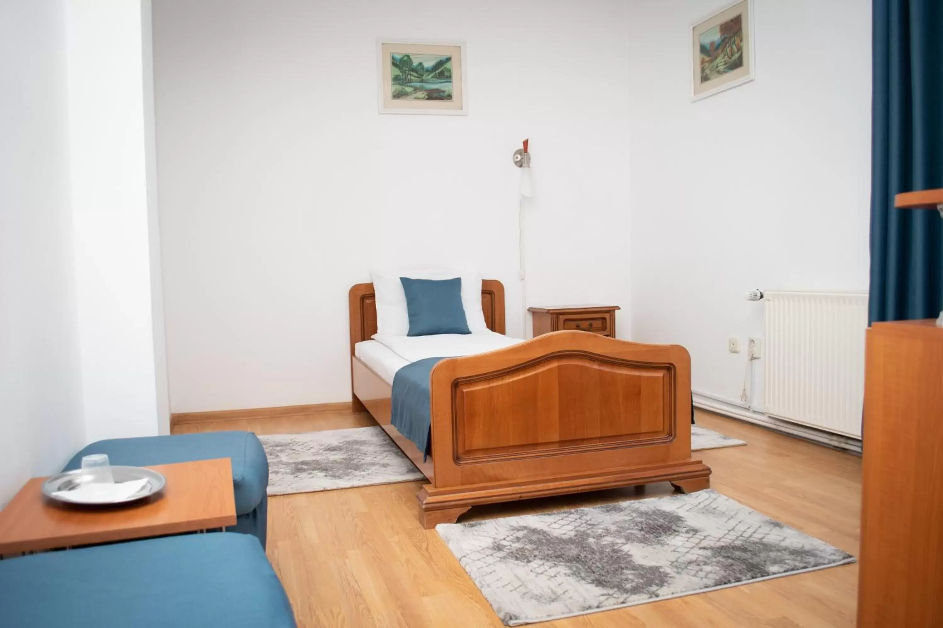 Single Room with Bathroom - single occupancy in Motel Via Targu Mures Single Room with Bathroom - single occupancy in Motel Via Targu Mures