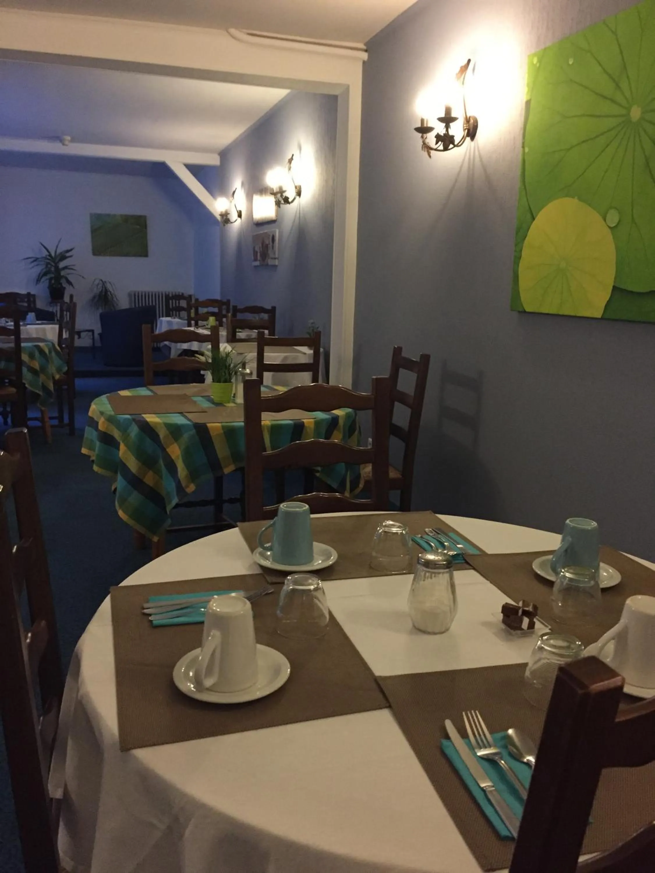 Restaurant/places to eat in Hôtel Villa Du Parc