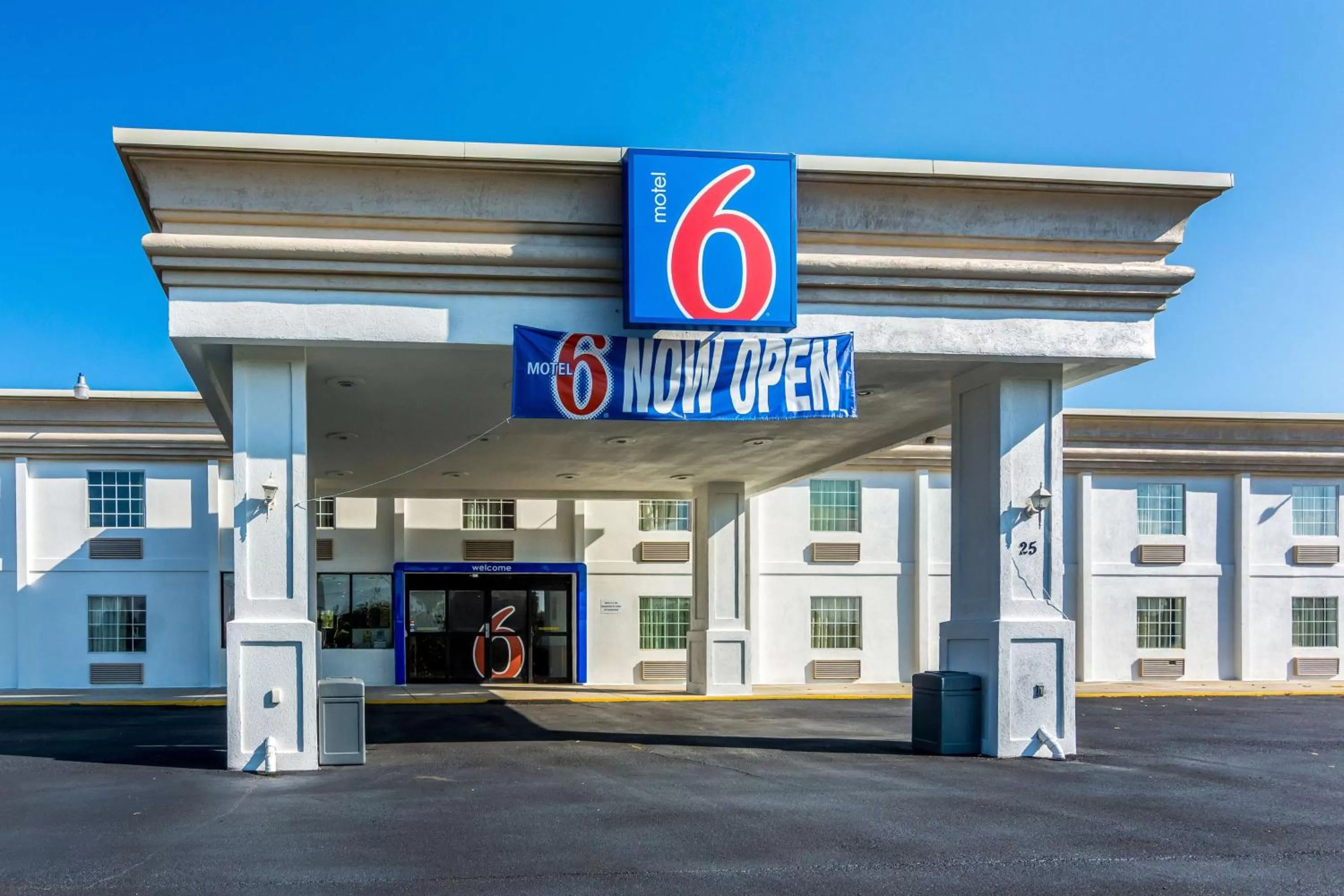 Property building in Motel 6-Petersburg, VA - Fort Lee