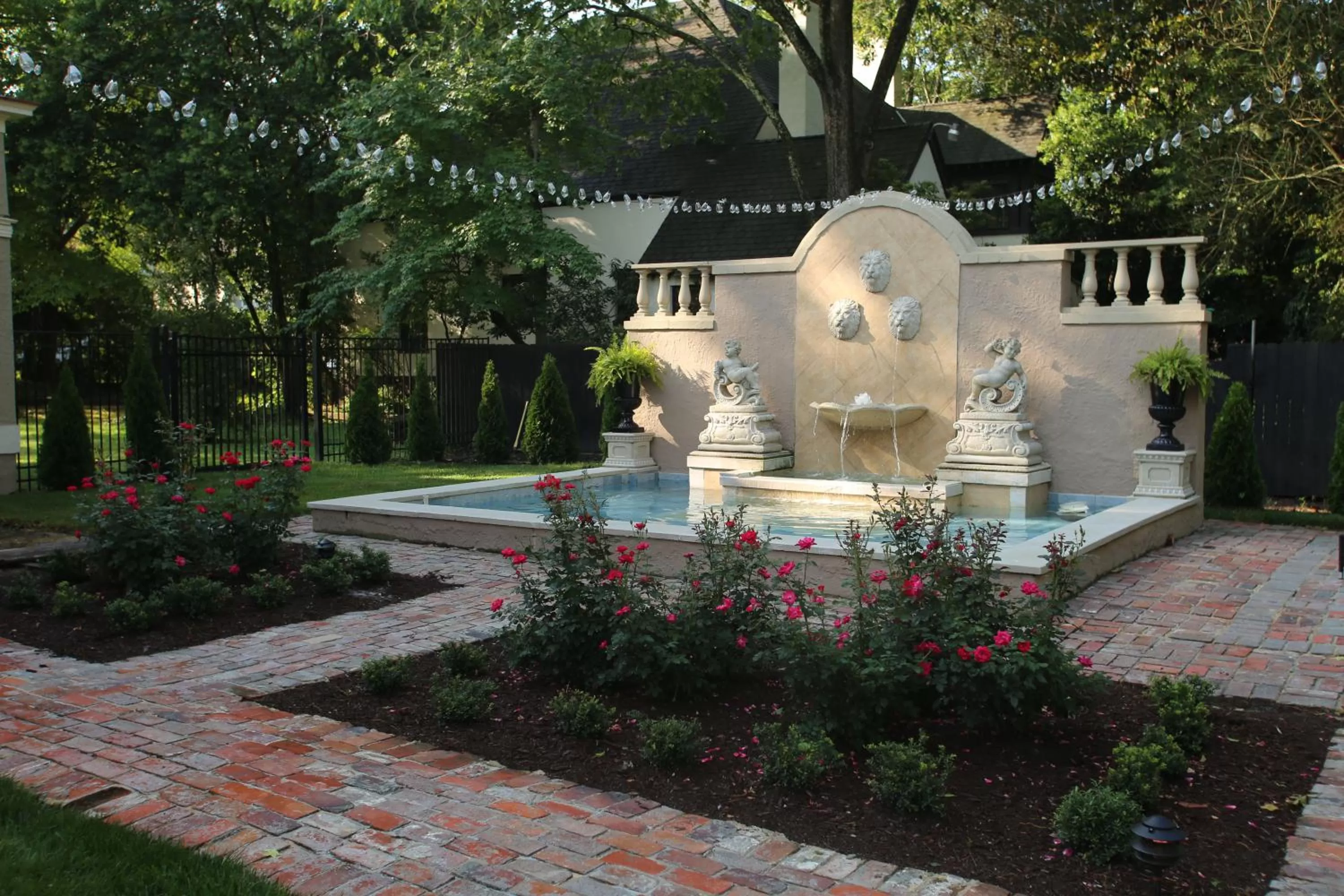 Property Building in The Pinner House