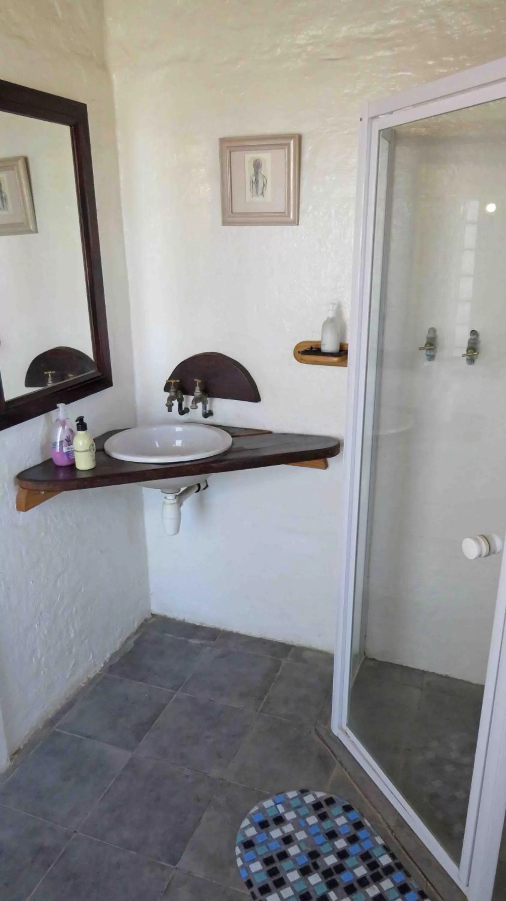 Bathroom in Alternative Space B & B