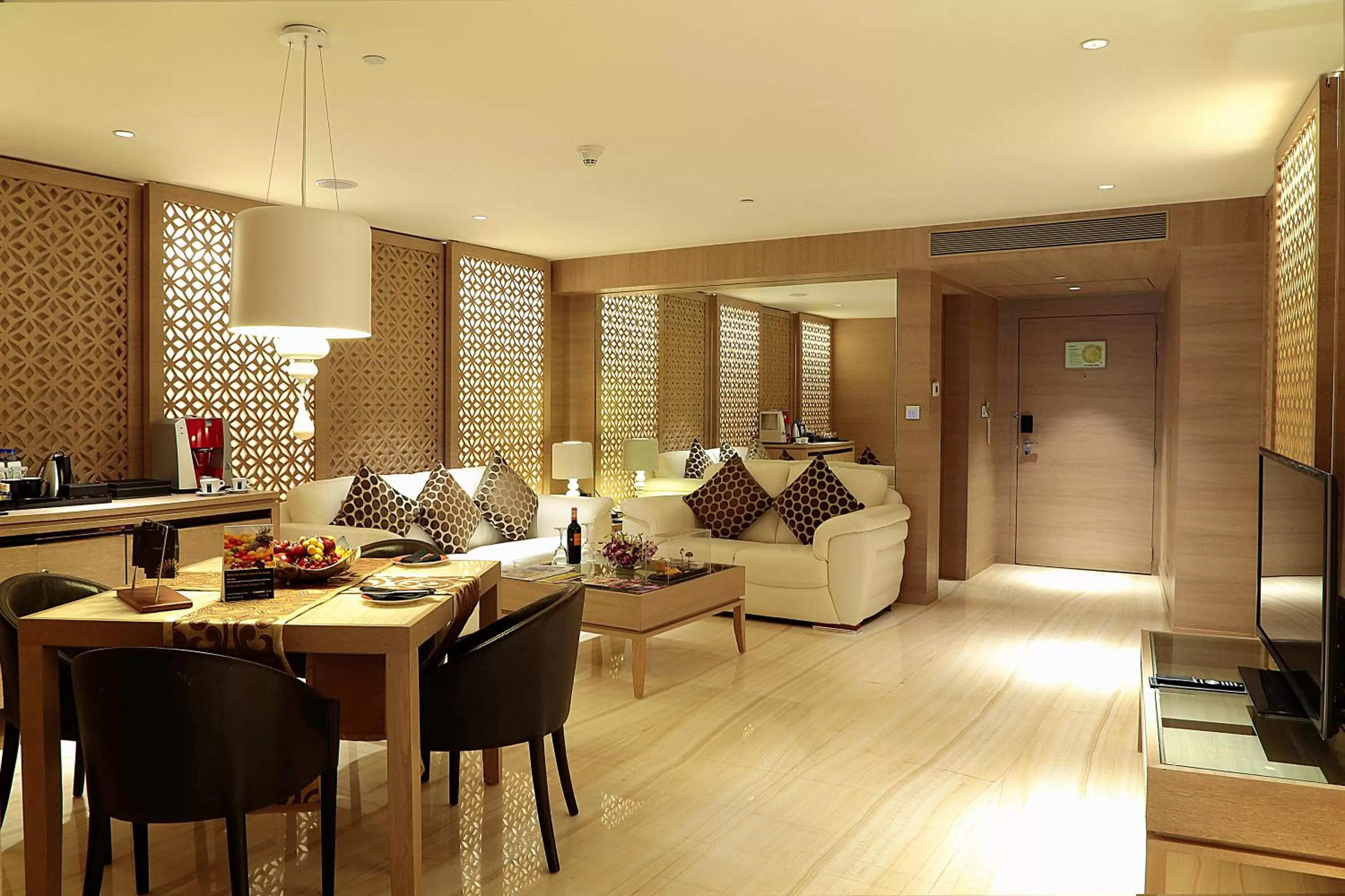 Living room in Hotel Sahara Star