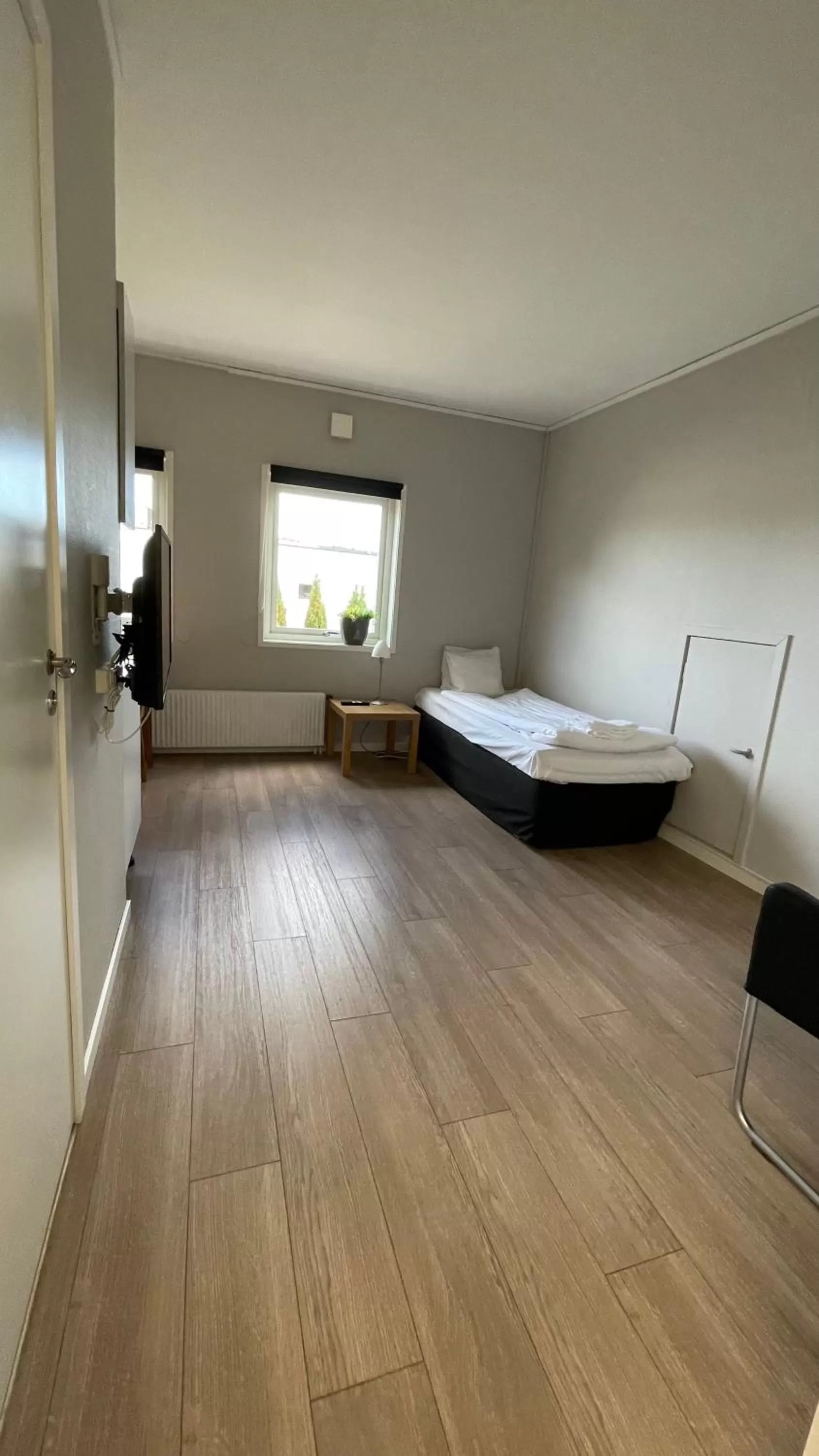 Bed, Bathroom in Vallabiten Rum och Lägenheter