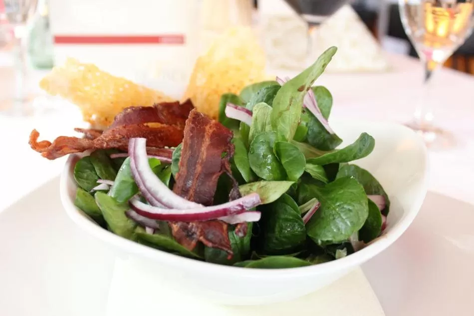 Food and drinks in Ara Classic