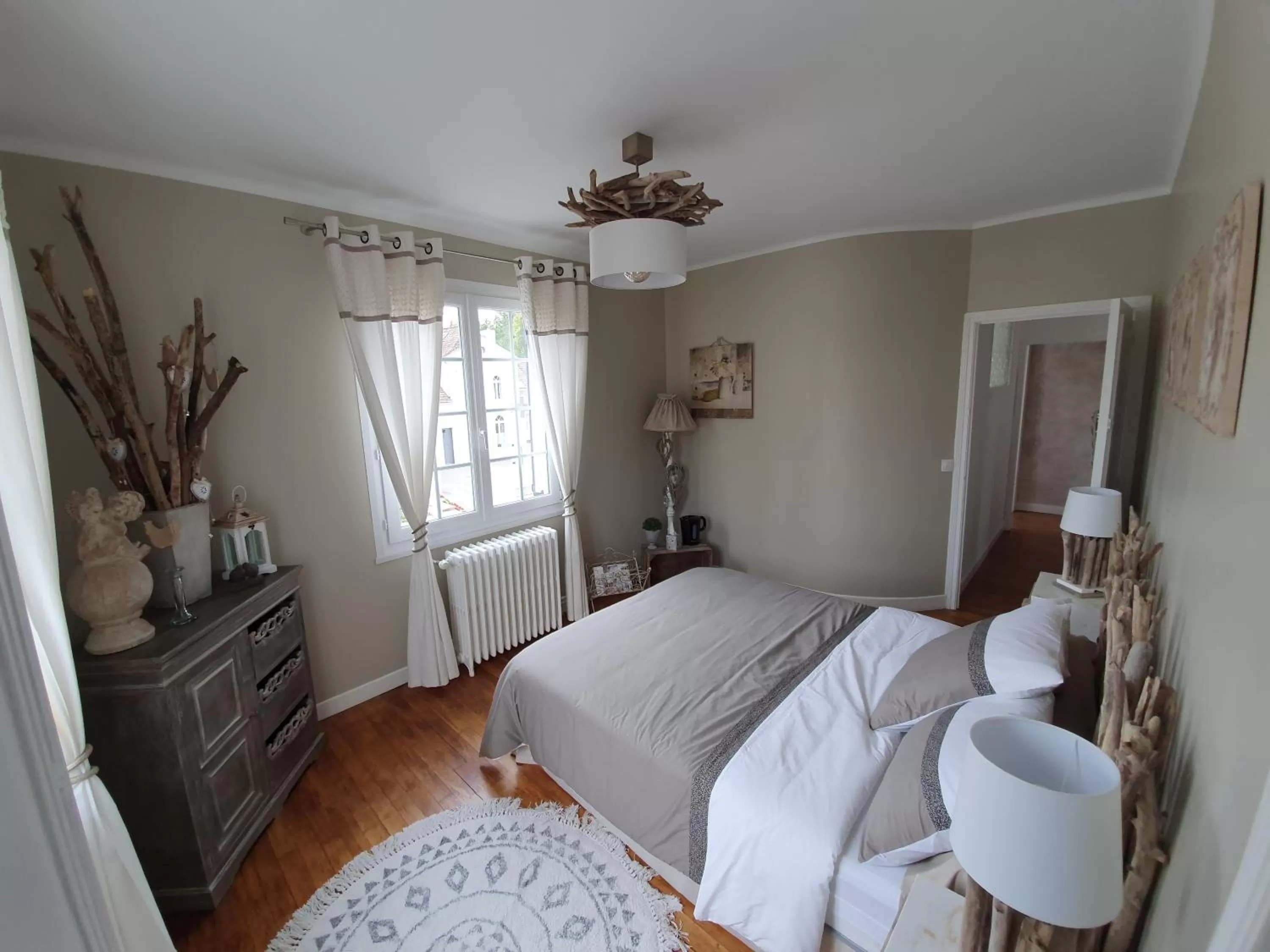 Photo of the whole room in Chambres d'hôtes Nuits Campagnardes