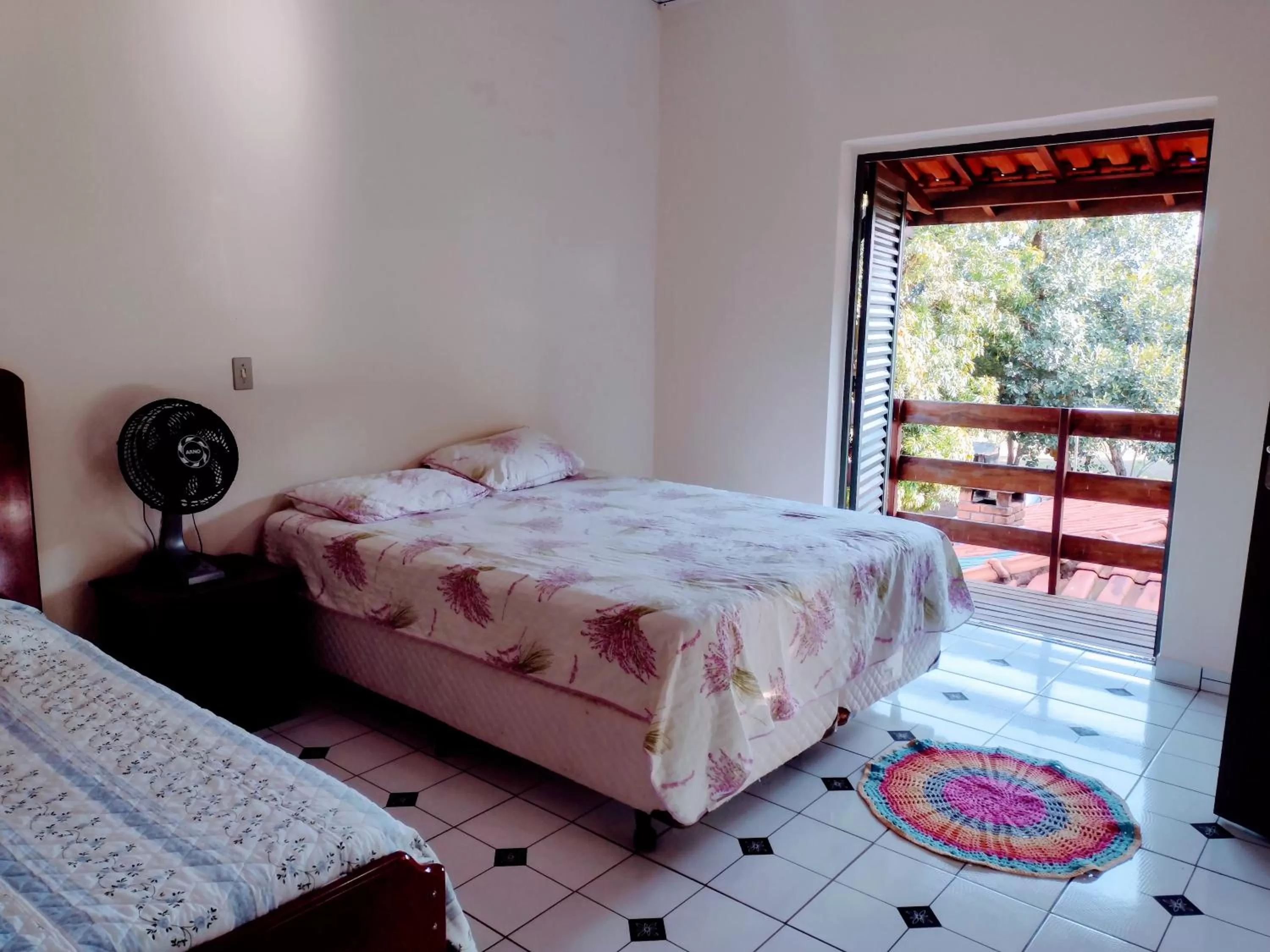 Bed in Suits - Canto do sabia