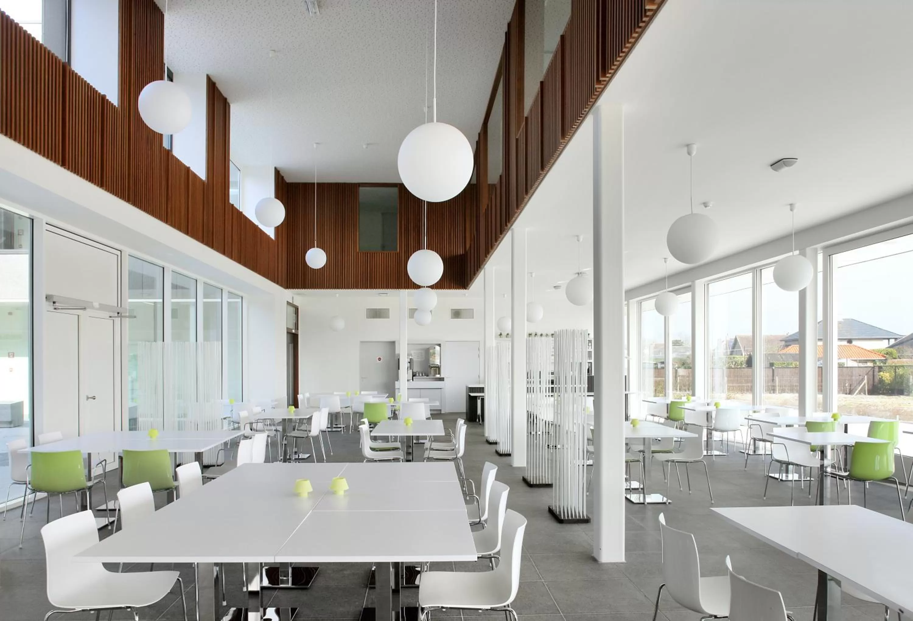 Restaurant/places to eat in Hotel Middelpunt - Gratis Parking - Ontbijt inbegrepen! Nieuwjaarsbrunch 01 januari, op 31 december restaurant gesloten