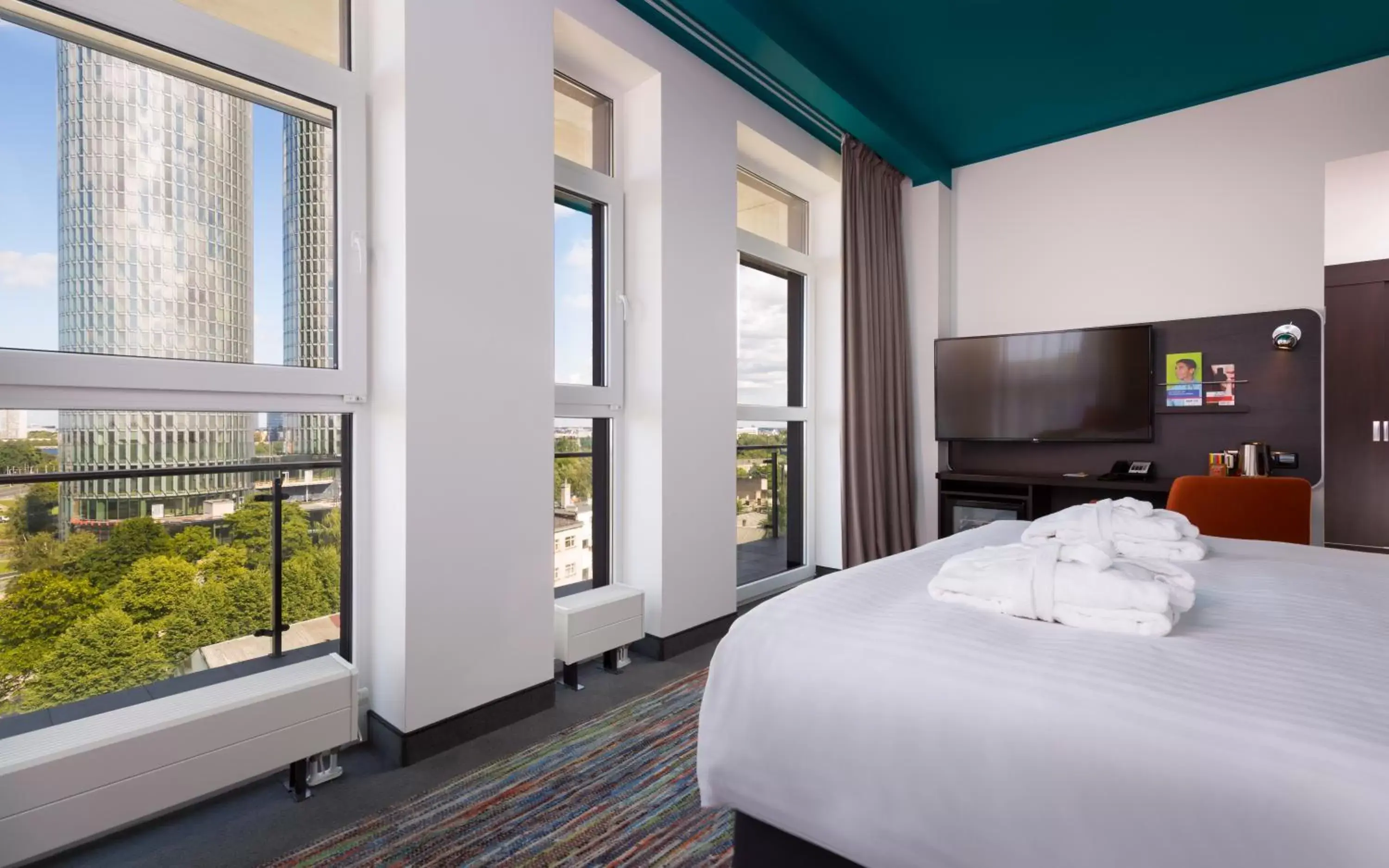 Superior Room with Balcony in Park Inn by Radisson Riga Valdemara Superior Room with Balcony in Park Inn by Radisson Riga Valdemara